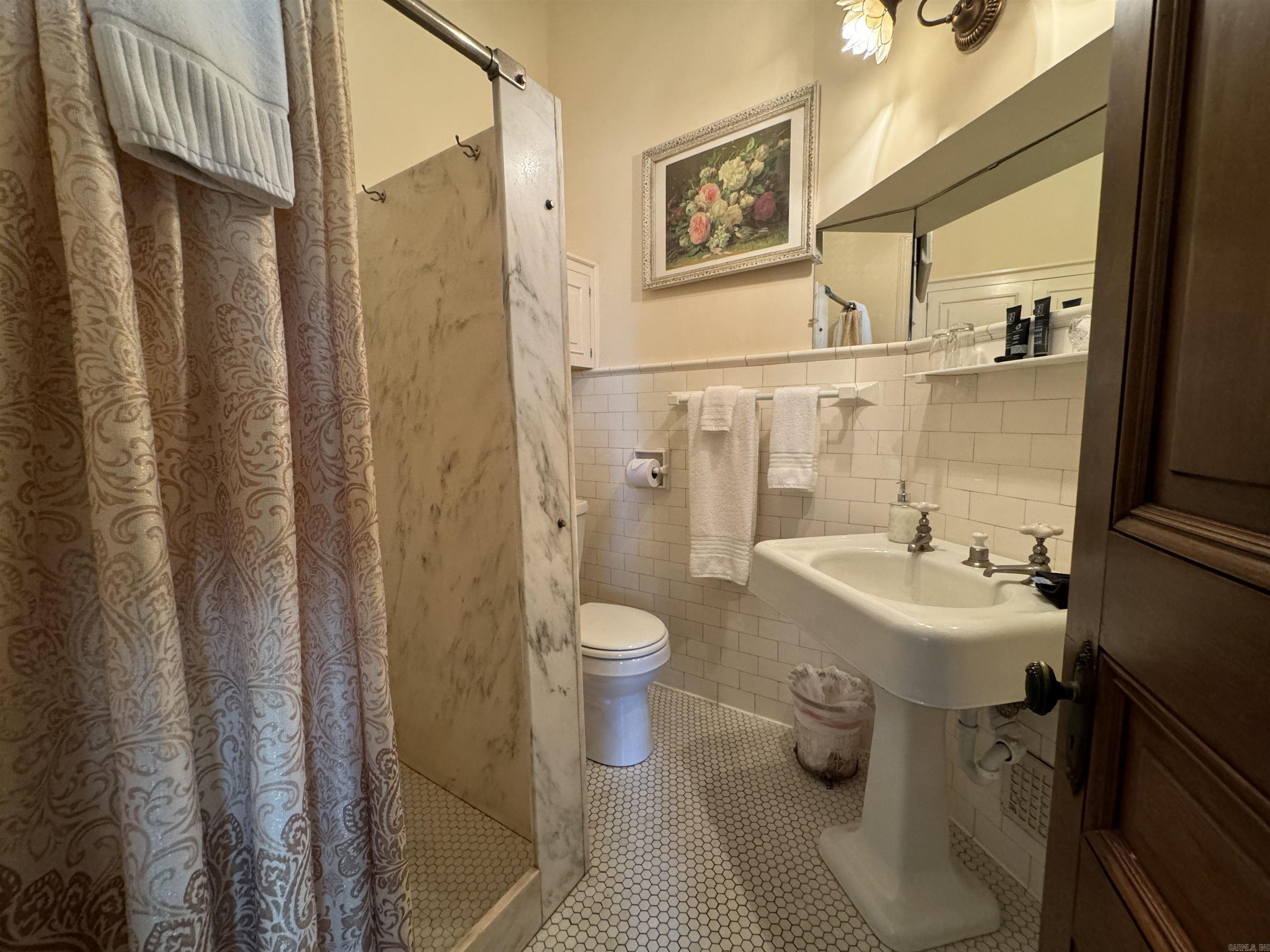 420 Quapaw  Hot Springs, AR