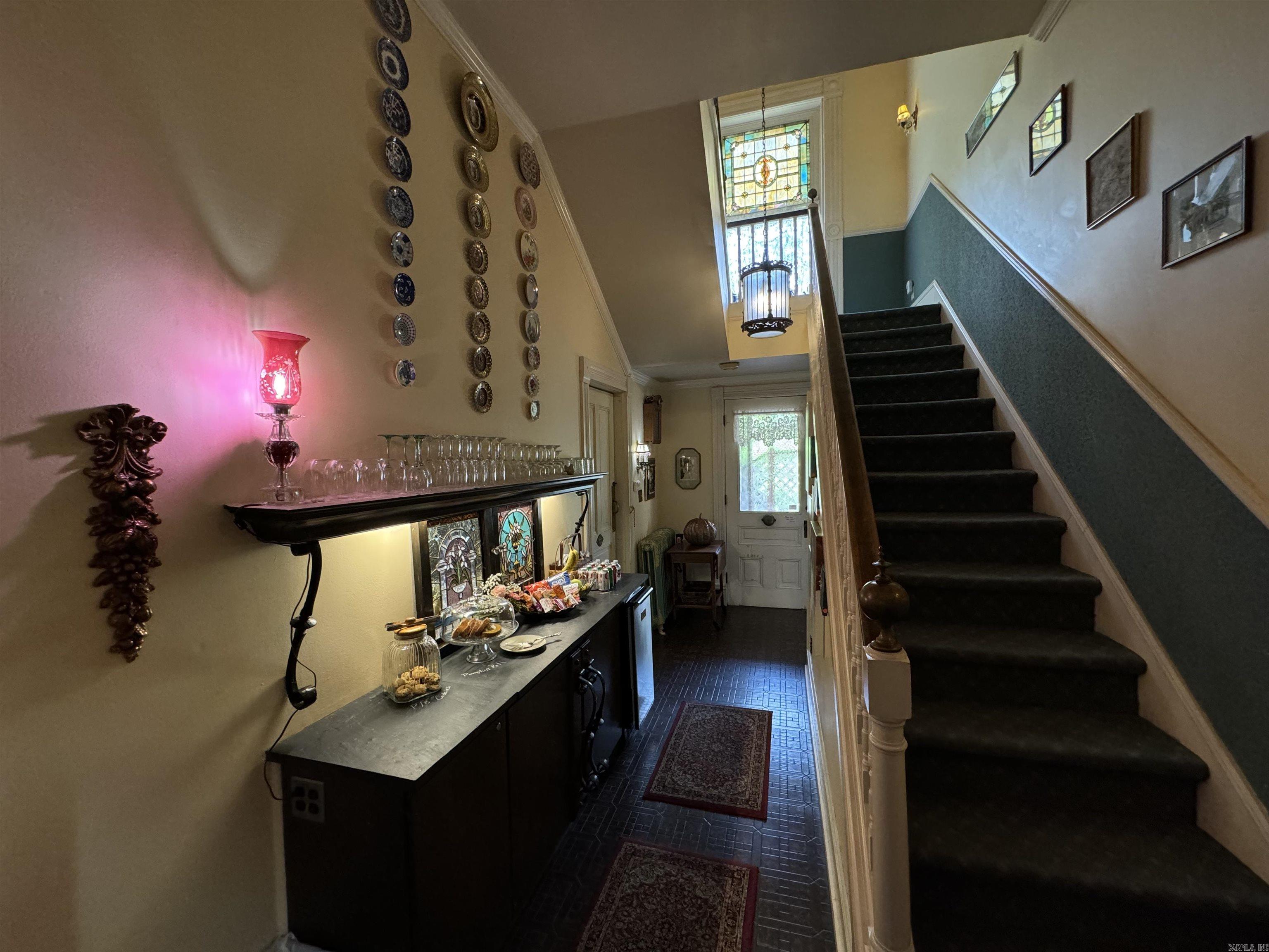 420 Quapaw  Hot Springs, AR