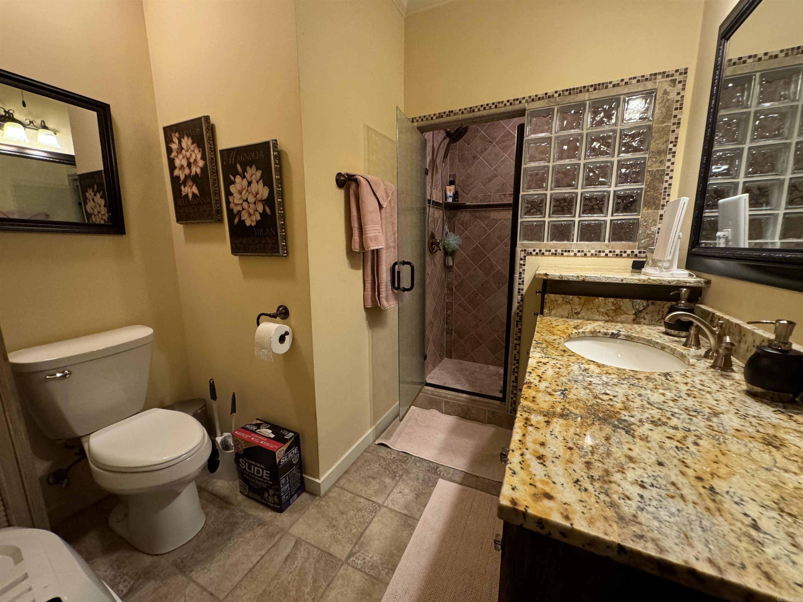 420 Quapaw  Hot Springs, AR