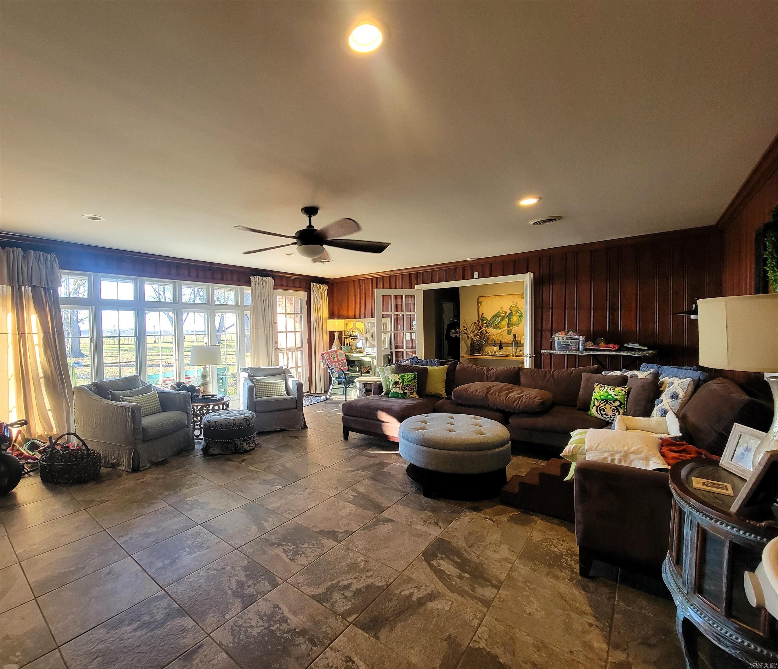 2524 Lakeshore  Lake Village, AR