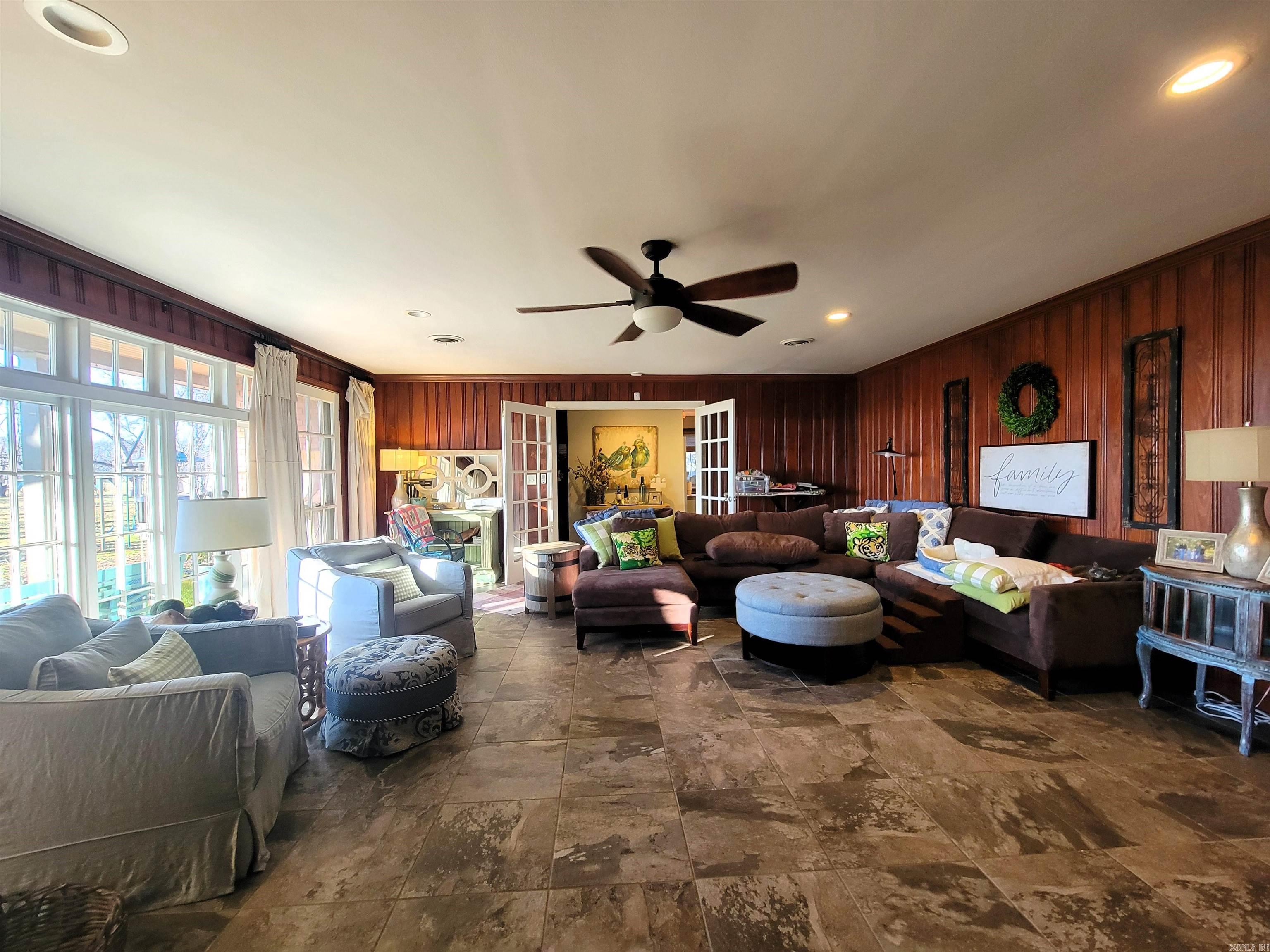 2524 Lakeshore  Lake Village, AR