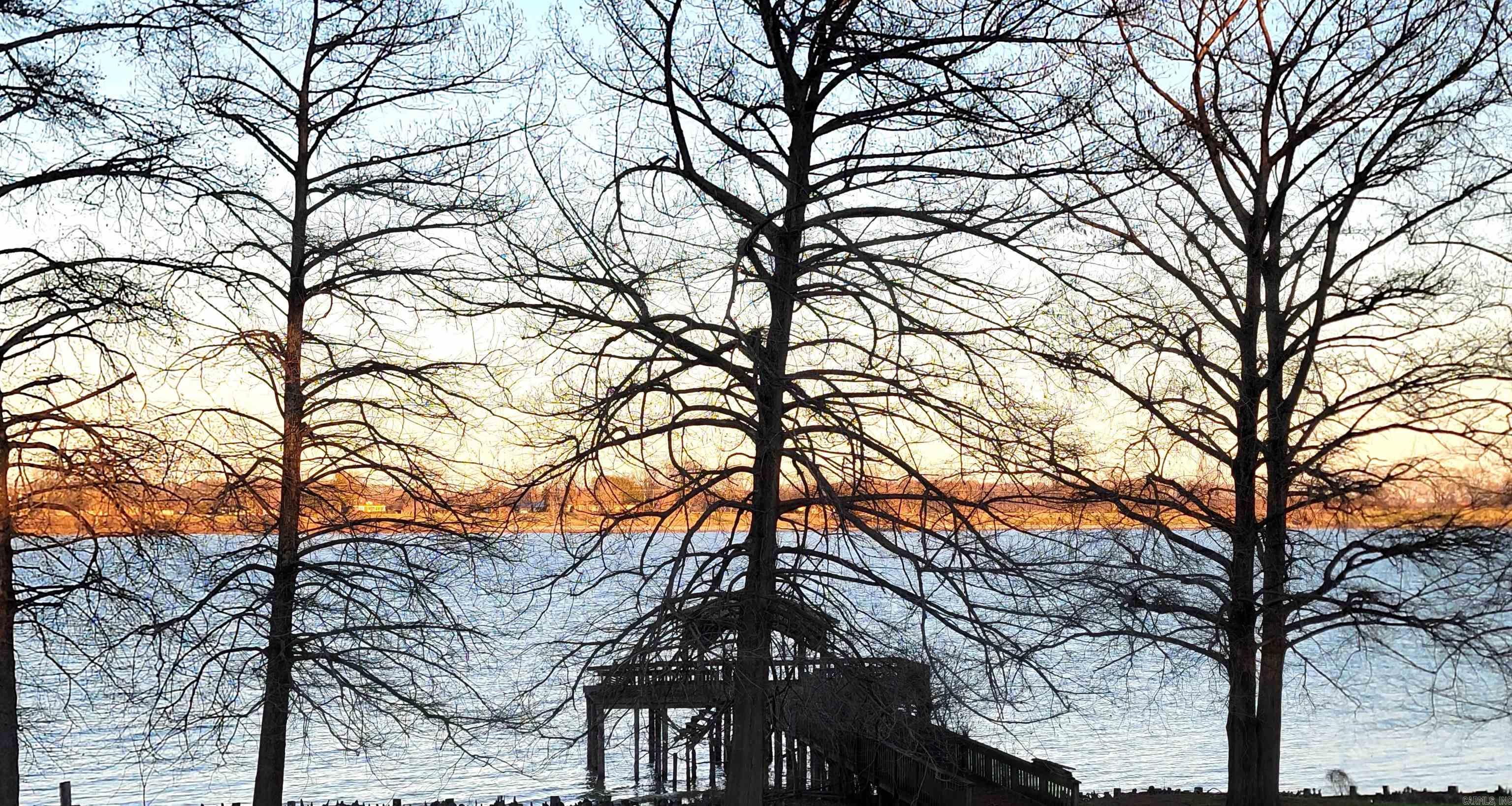 2524 Lakeshore  Lake Village, AR