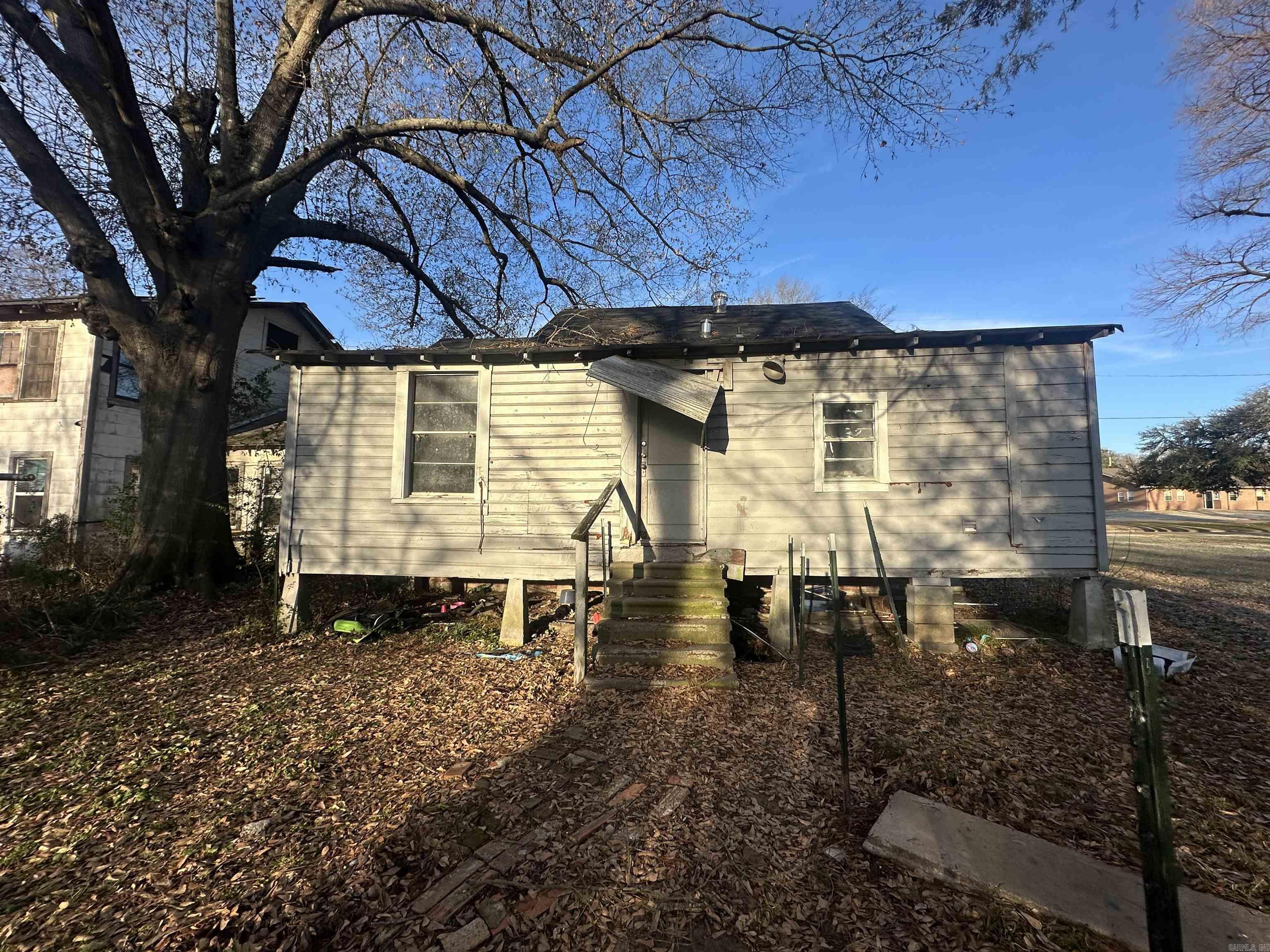 310 N Buckner  Atlanta, TX