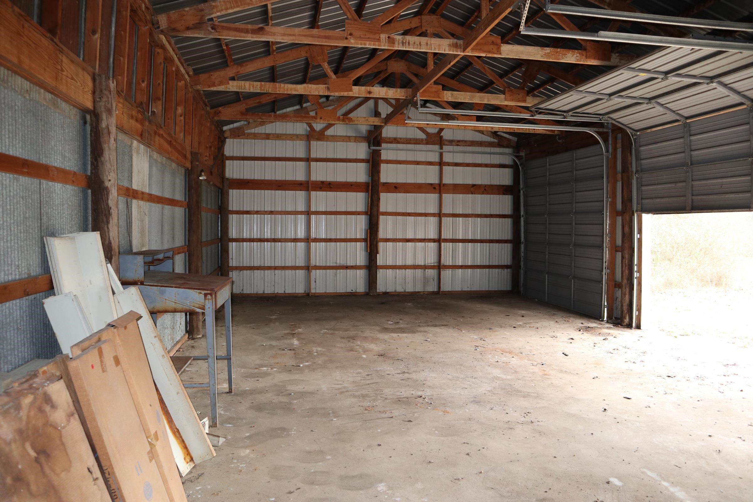 533 North St Salem, AR 72576