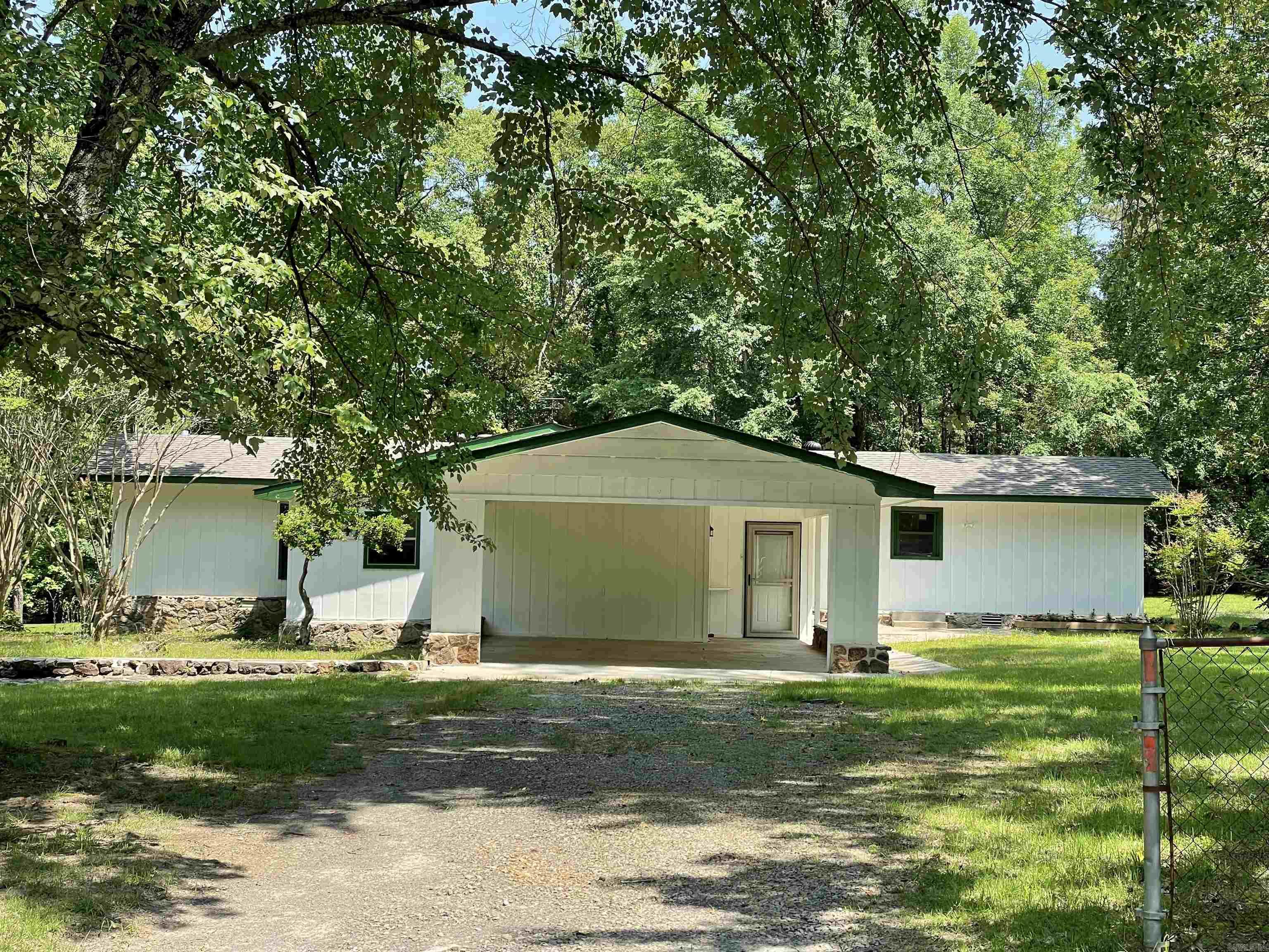 395 Wood Grove Lane Higden, AR 72067