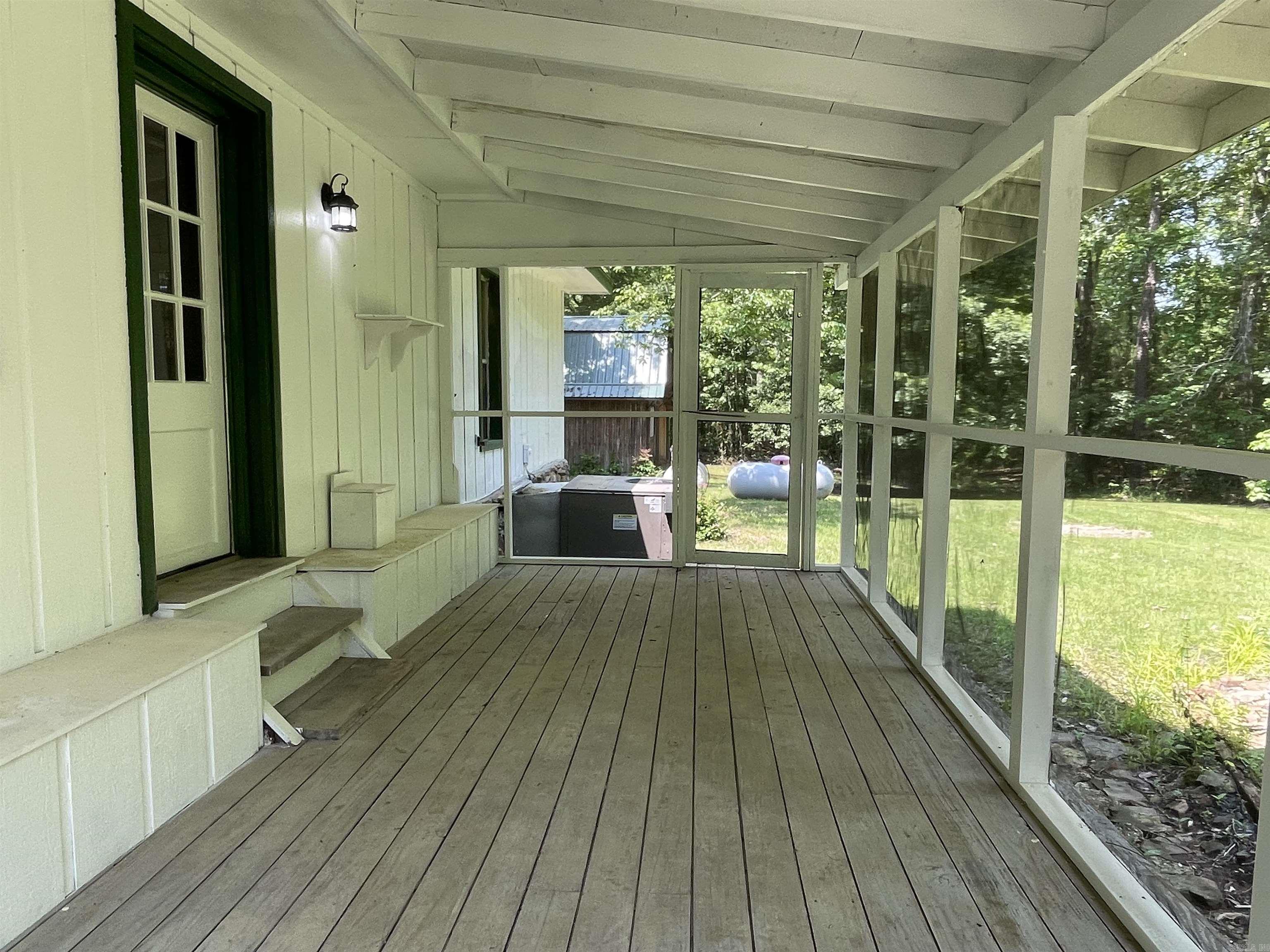 395 Wood Grove Lane Higden, AR 72067