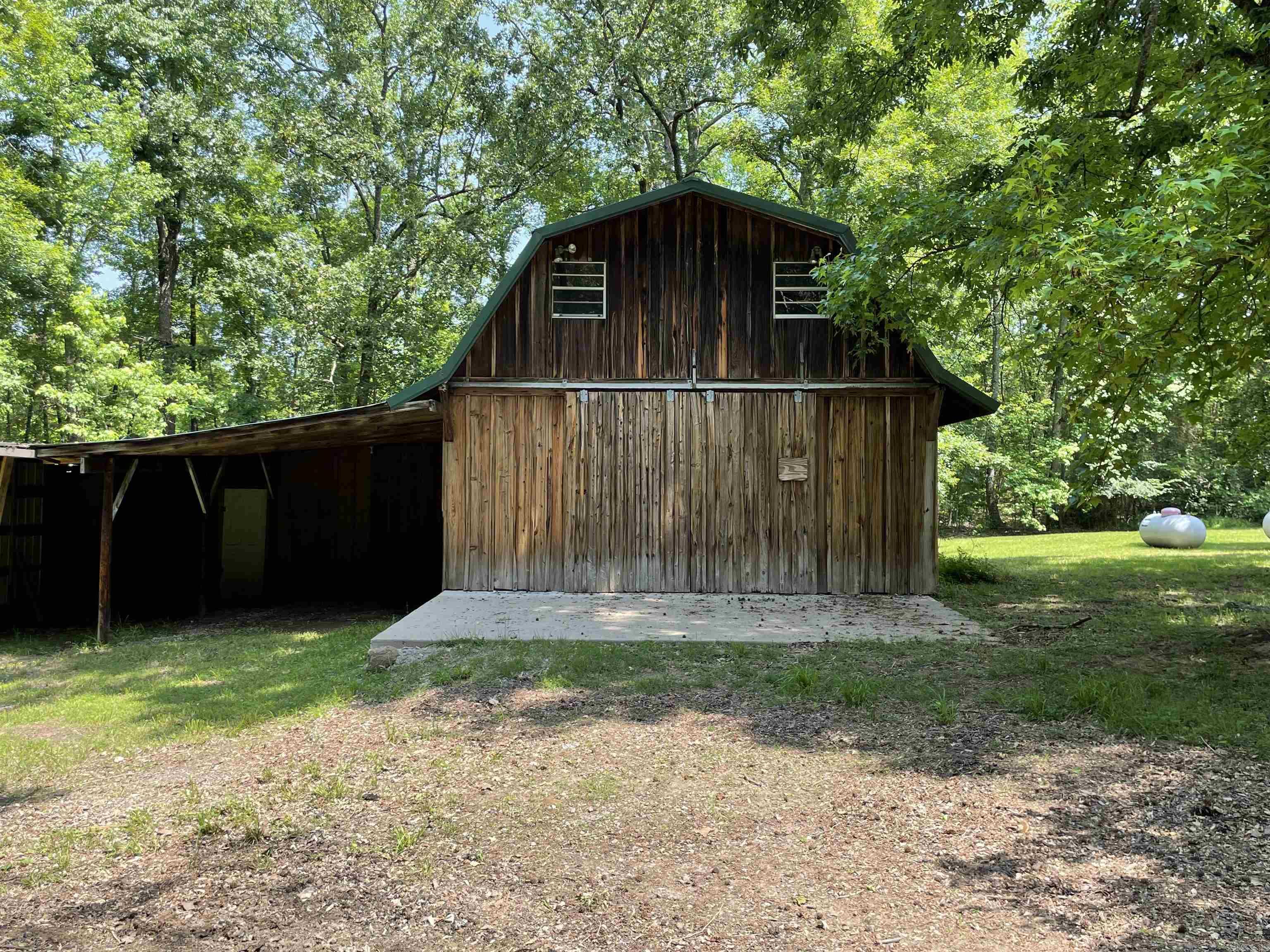 395 Wood Grove Lane Higden, AR 72067