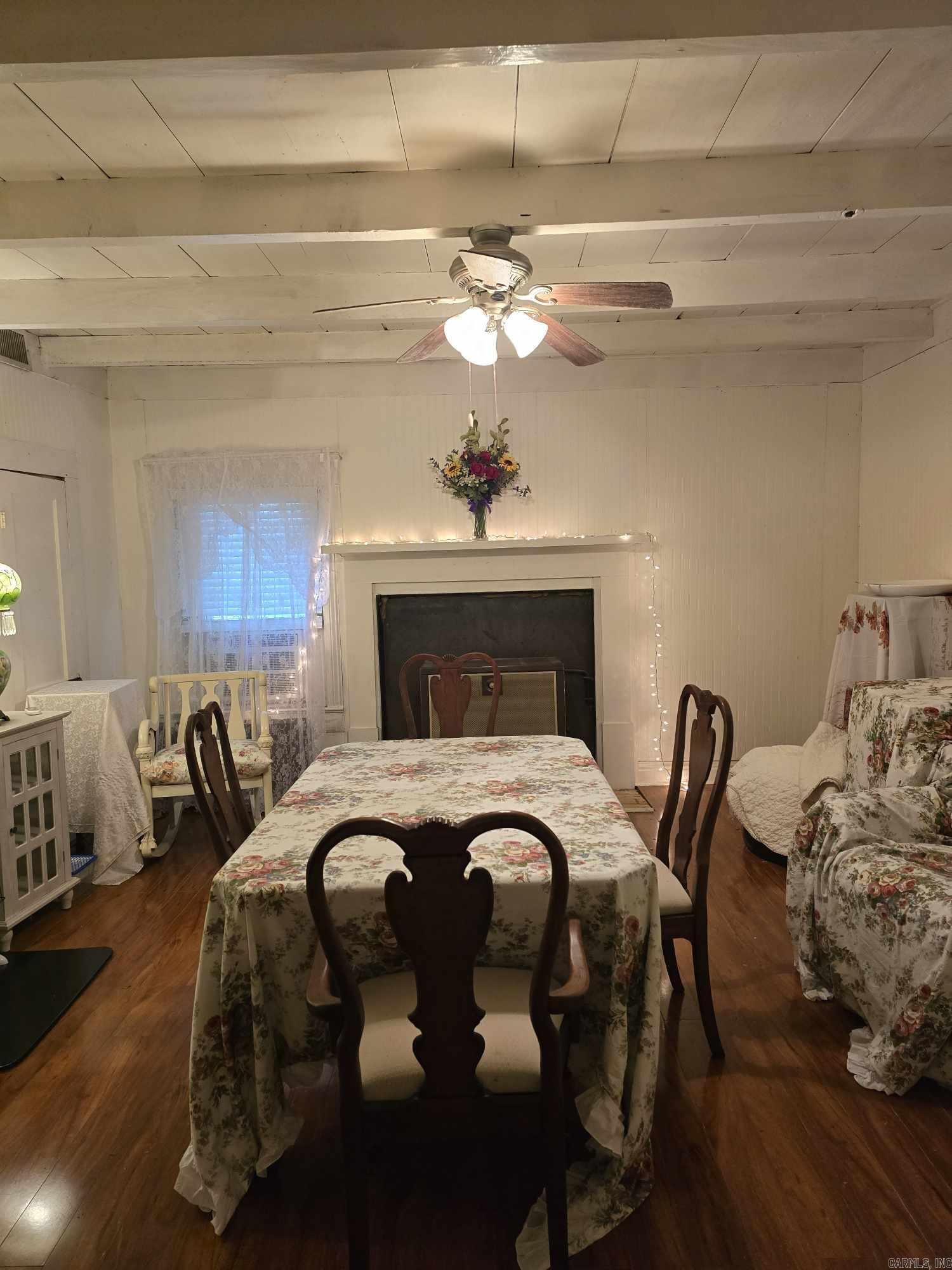 328 Sleepy Hollow — photo 5
