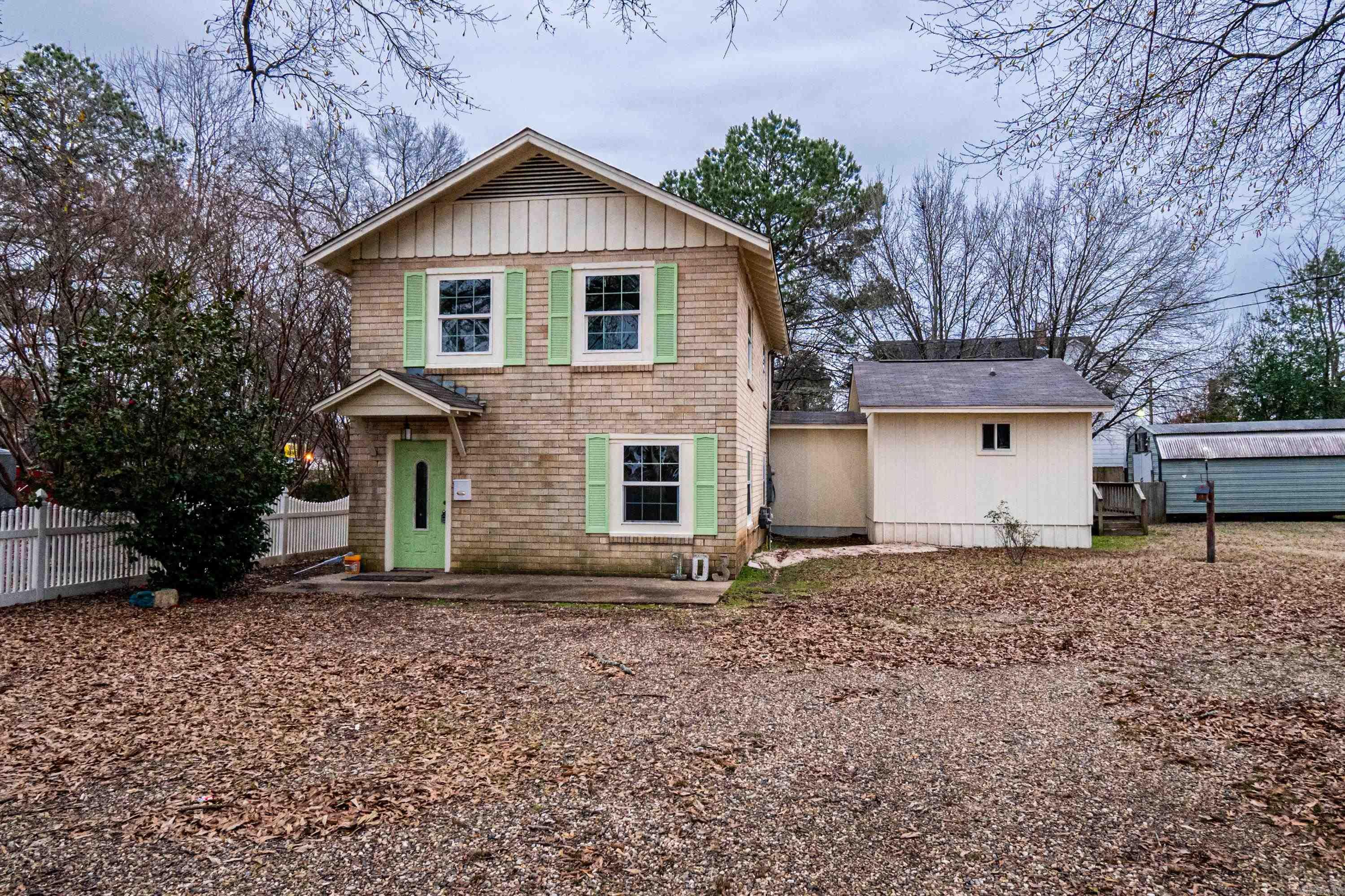 103 W Shields St  Warren, AR