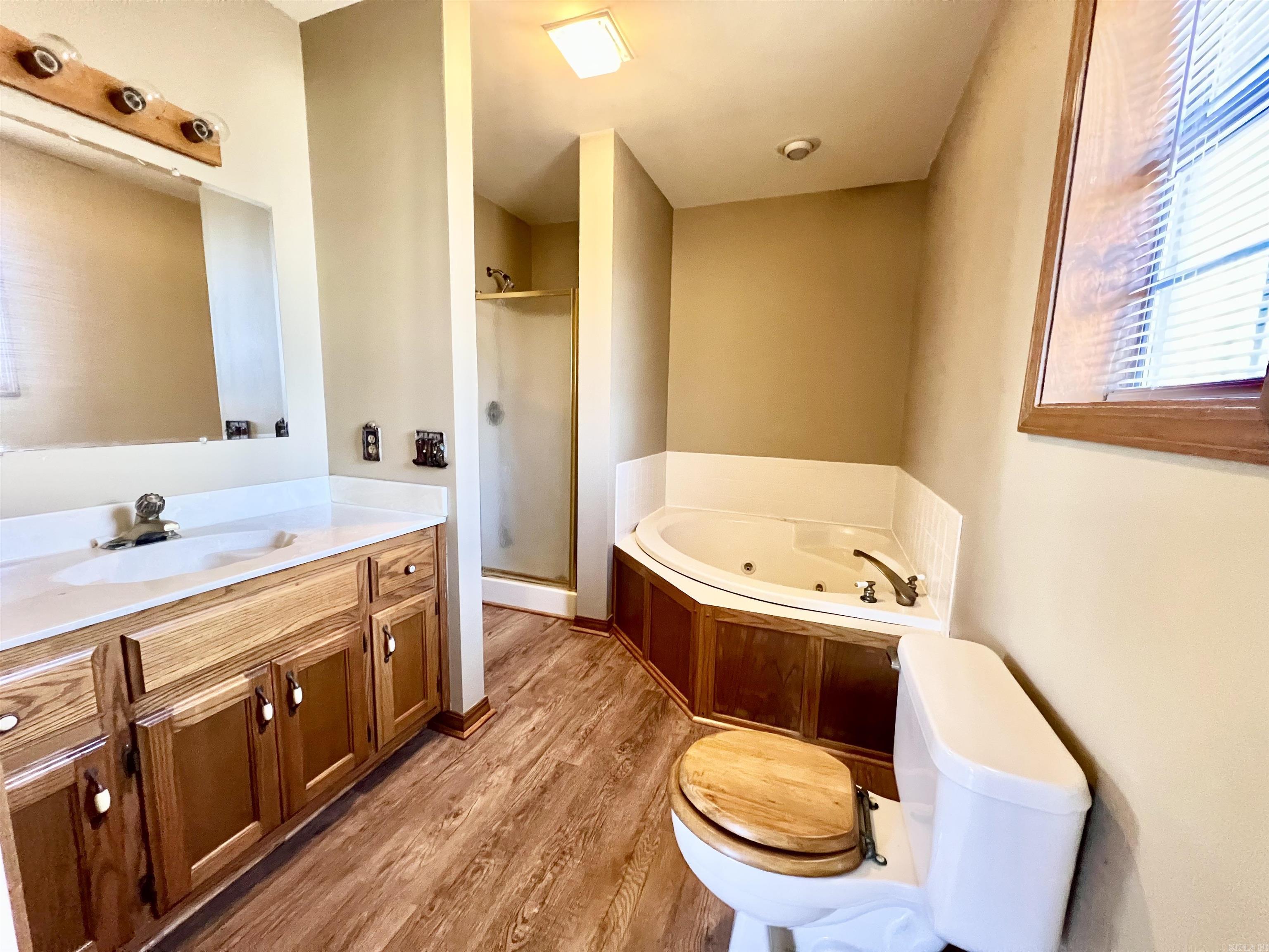 410 Davis Creek Rd. Marshall, AR 72650