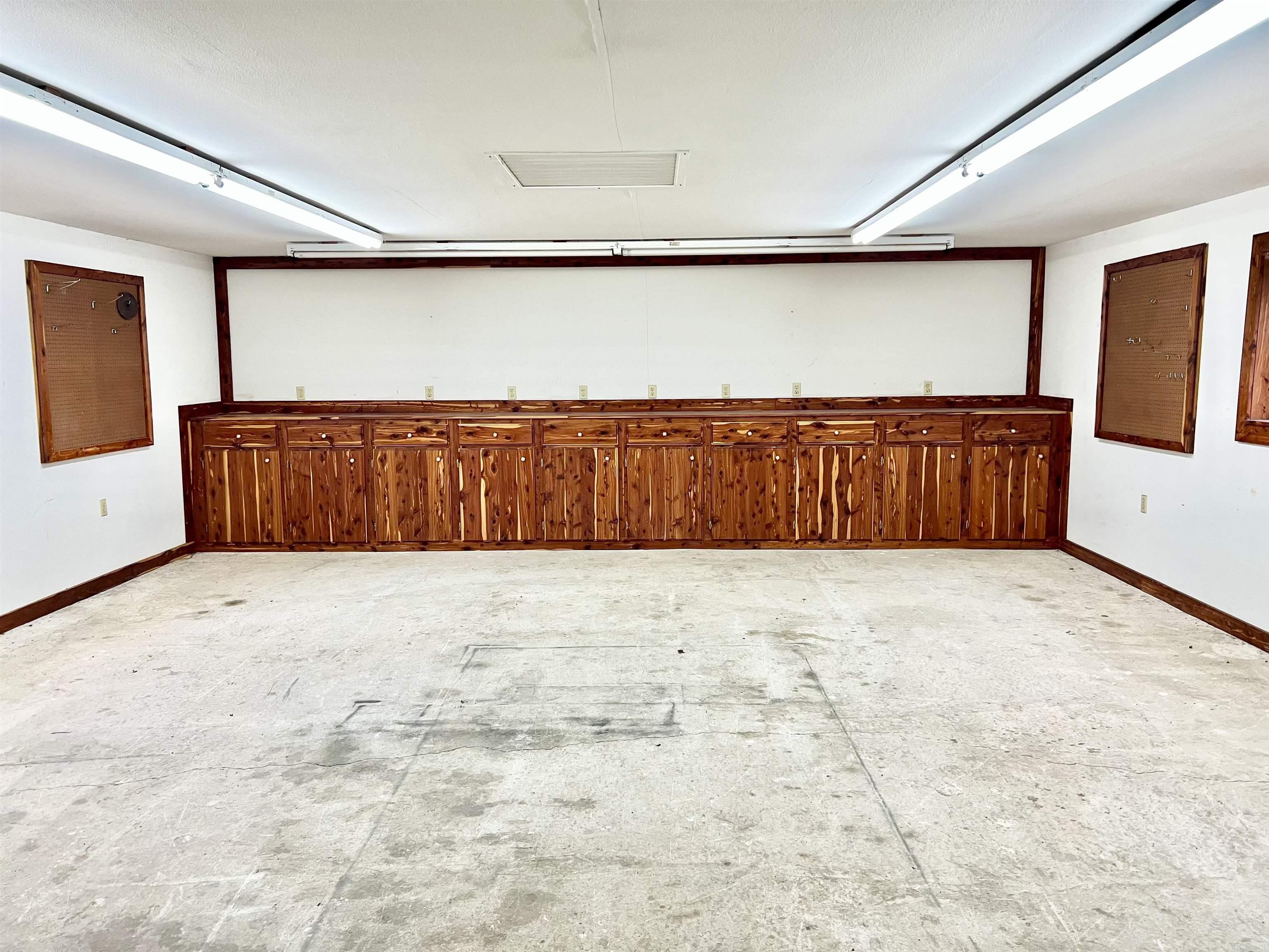 410 Davis Creek Rd. Marshall, AR 72650