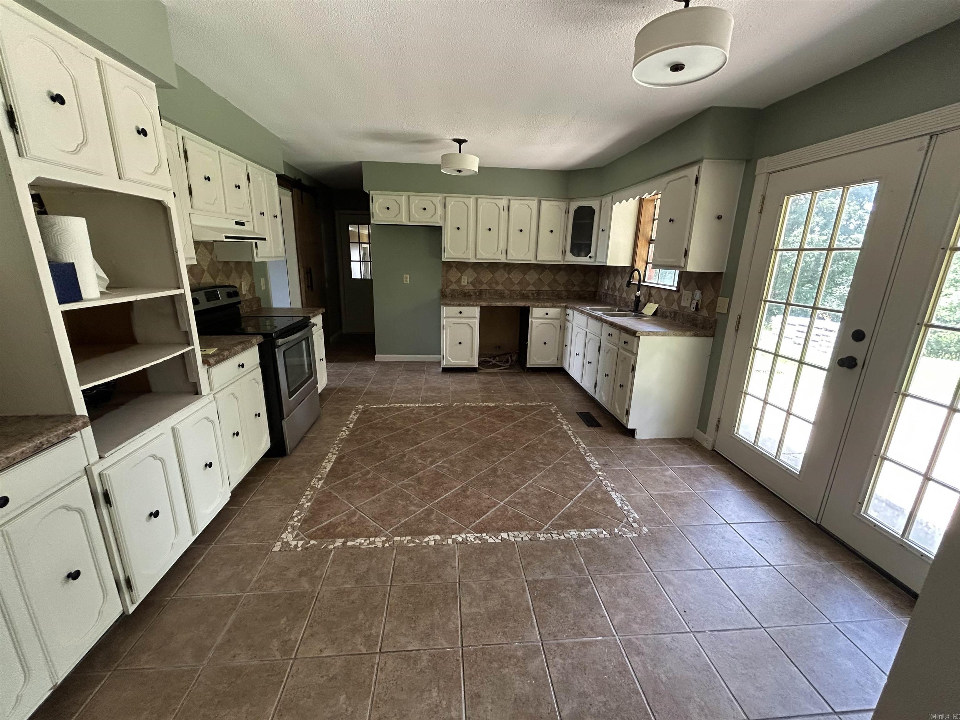 177 County Road 494 Piggott, AR 72454