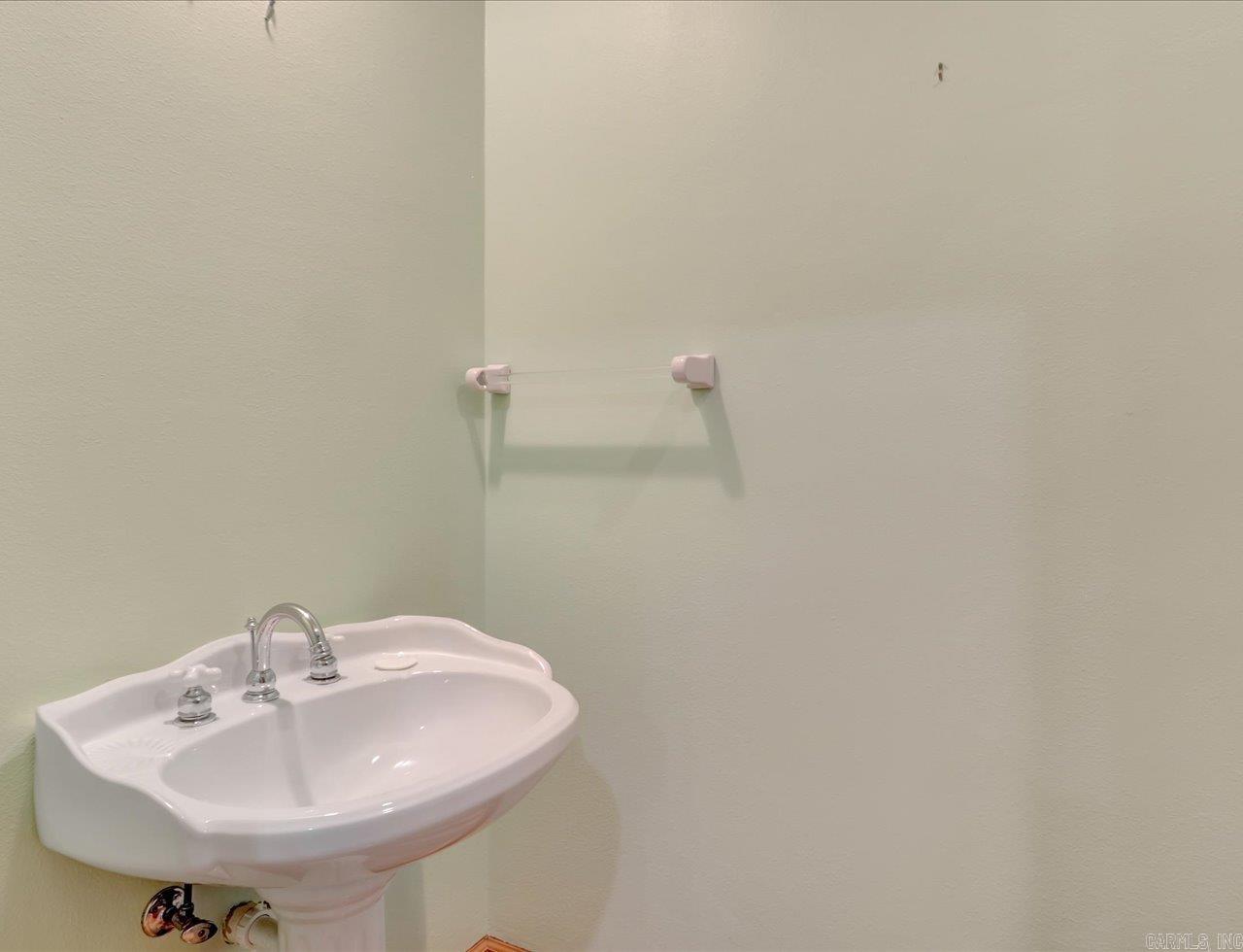 126 Lakeside Lane Hot Springs, AR 71901