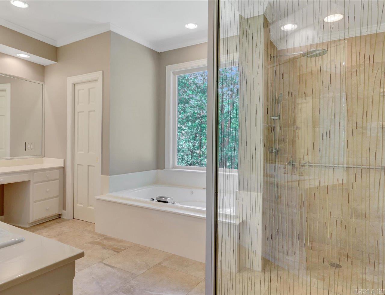 126 Lakeside Lane Hot Springs, AR 71901