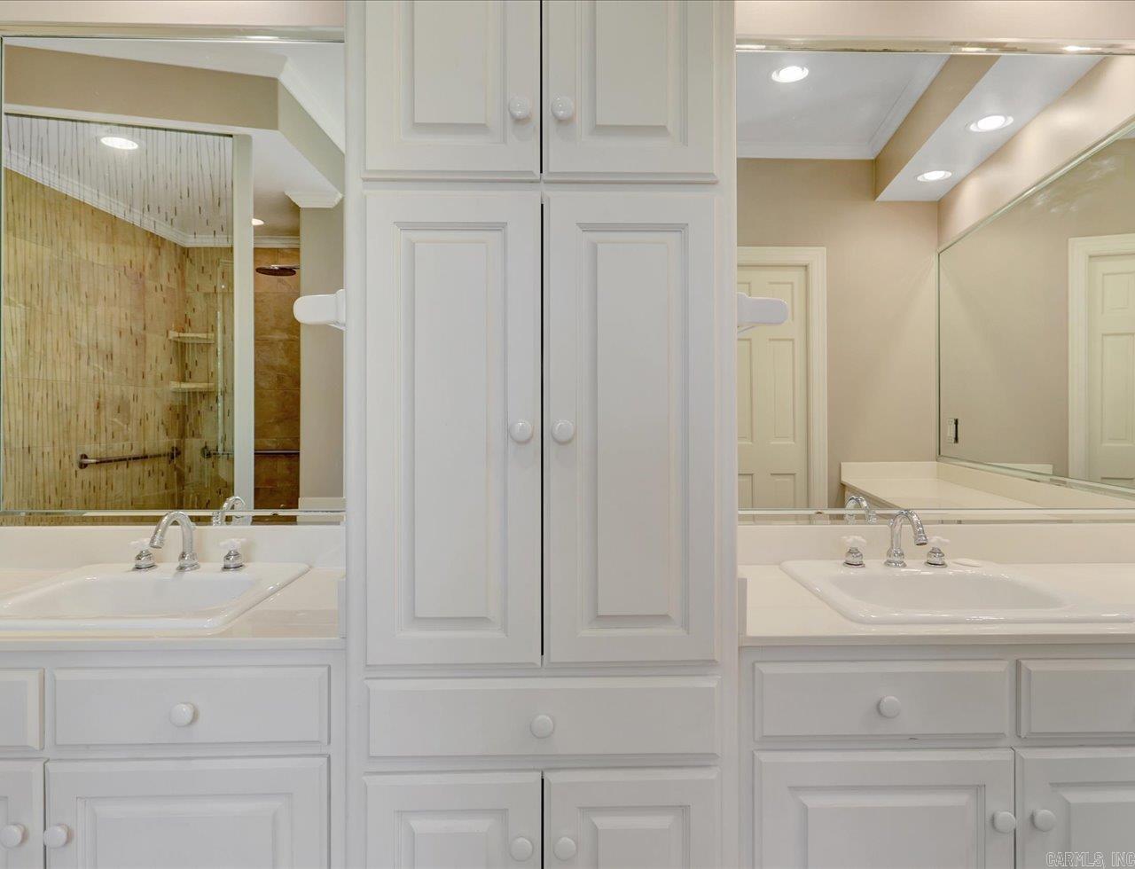 126 Lakeside Lane Hot Springs, AR 71901