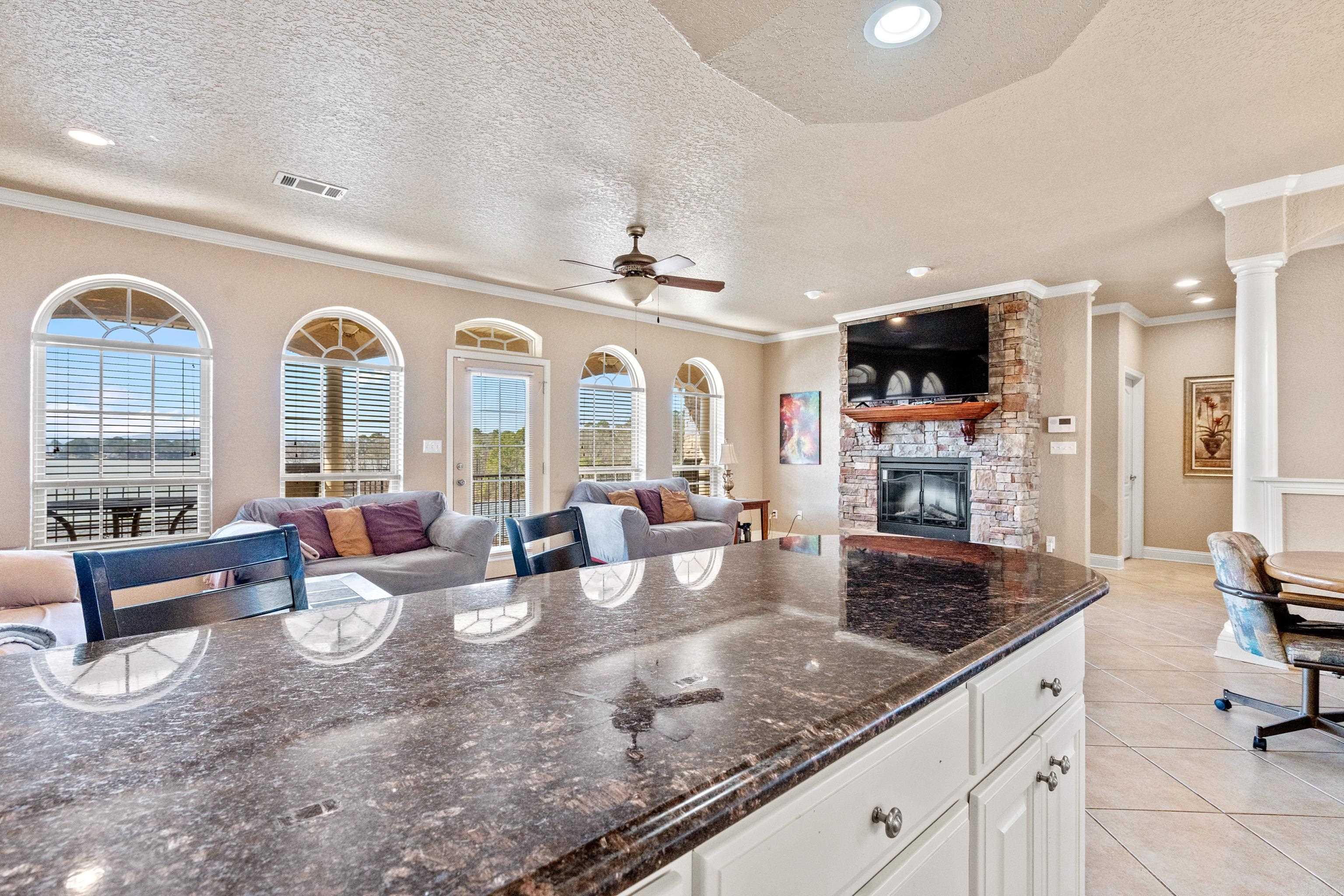 620 Grand Point Hot Springs, AR 71913