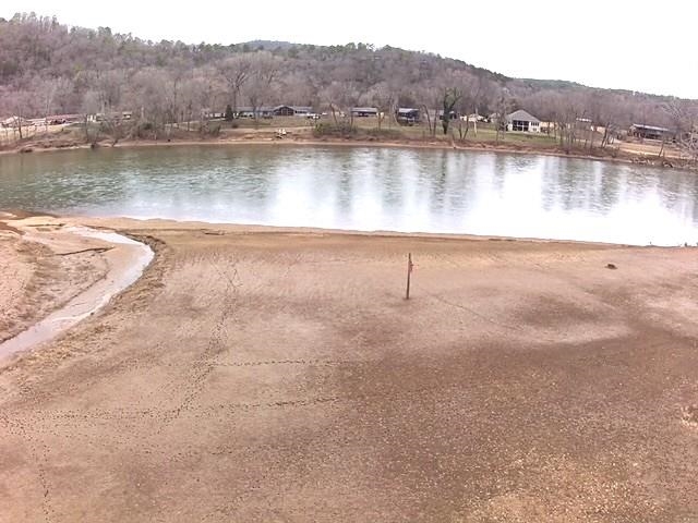 990 N Riverview  Mountain View, AR