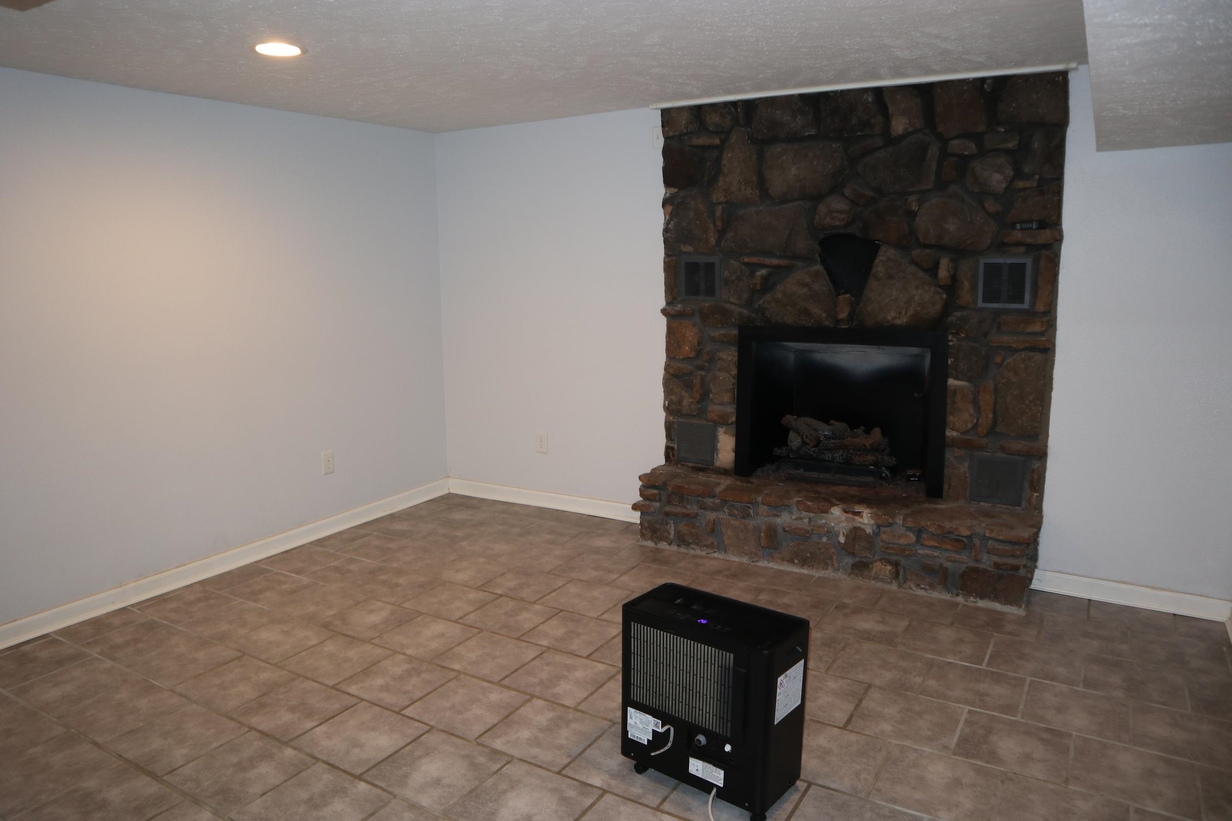 361 N Cedar St Salem, AR 72576