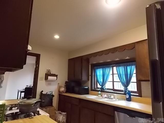 109 E Hicks  Cardwell, MO