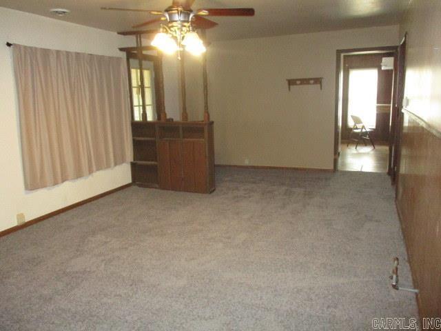 109 E Hicks  Cardwell, MO