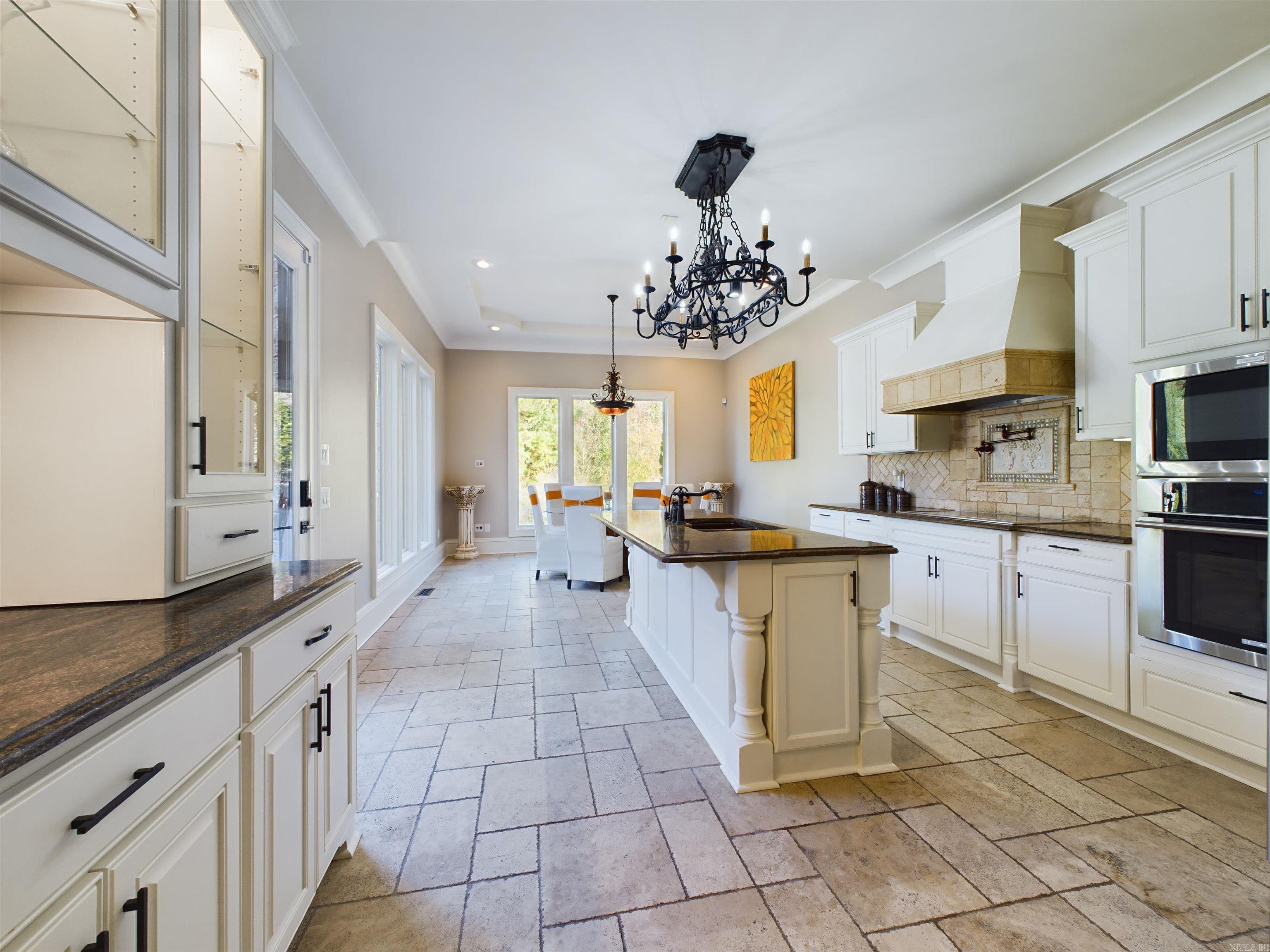 11 La Scala Court Little Rock, AR 72212