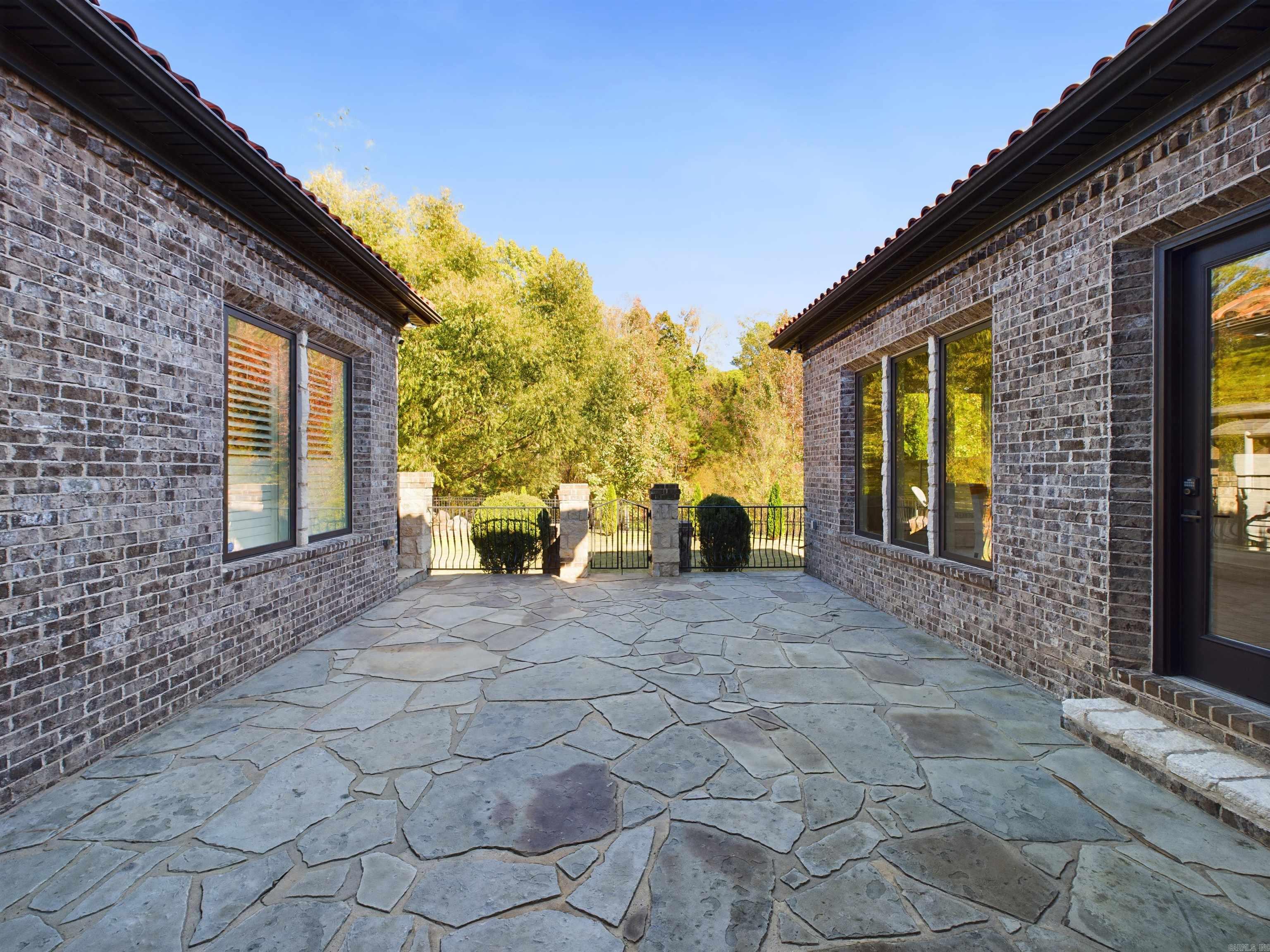 11 La Scala Court Little Rock, AR 72212