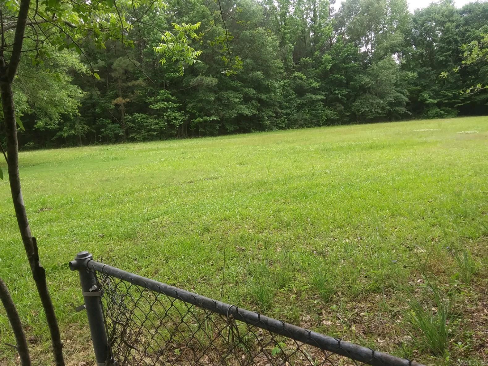  E Hensley RD.  Hensley, AR