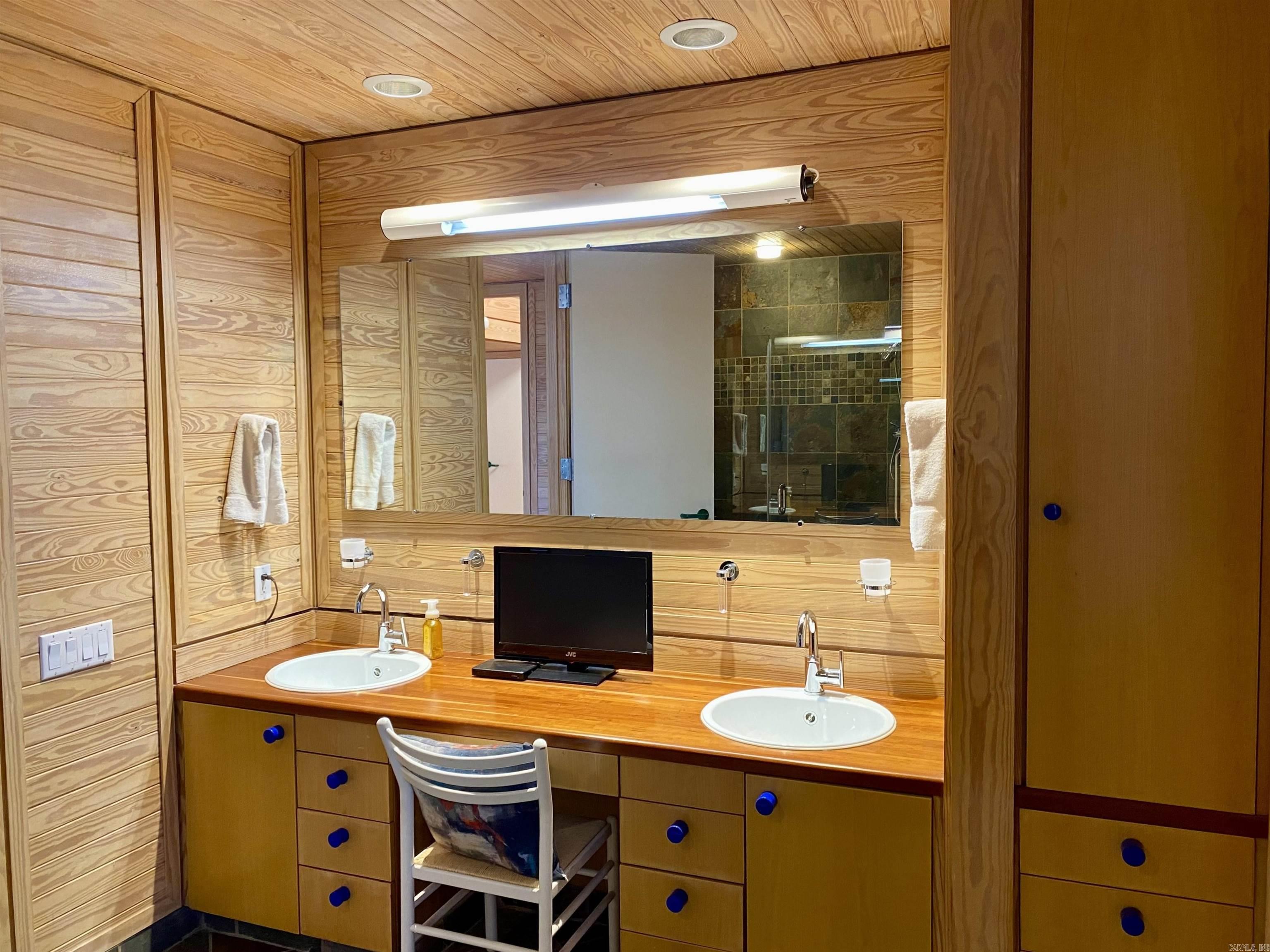 19 Southridge  Mount Ida, AR