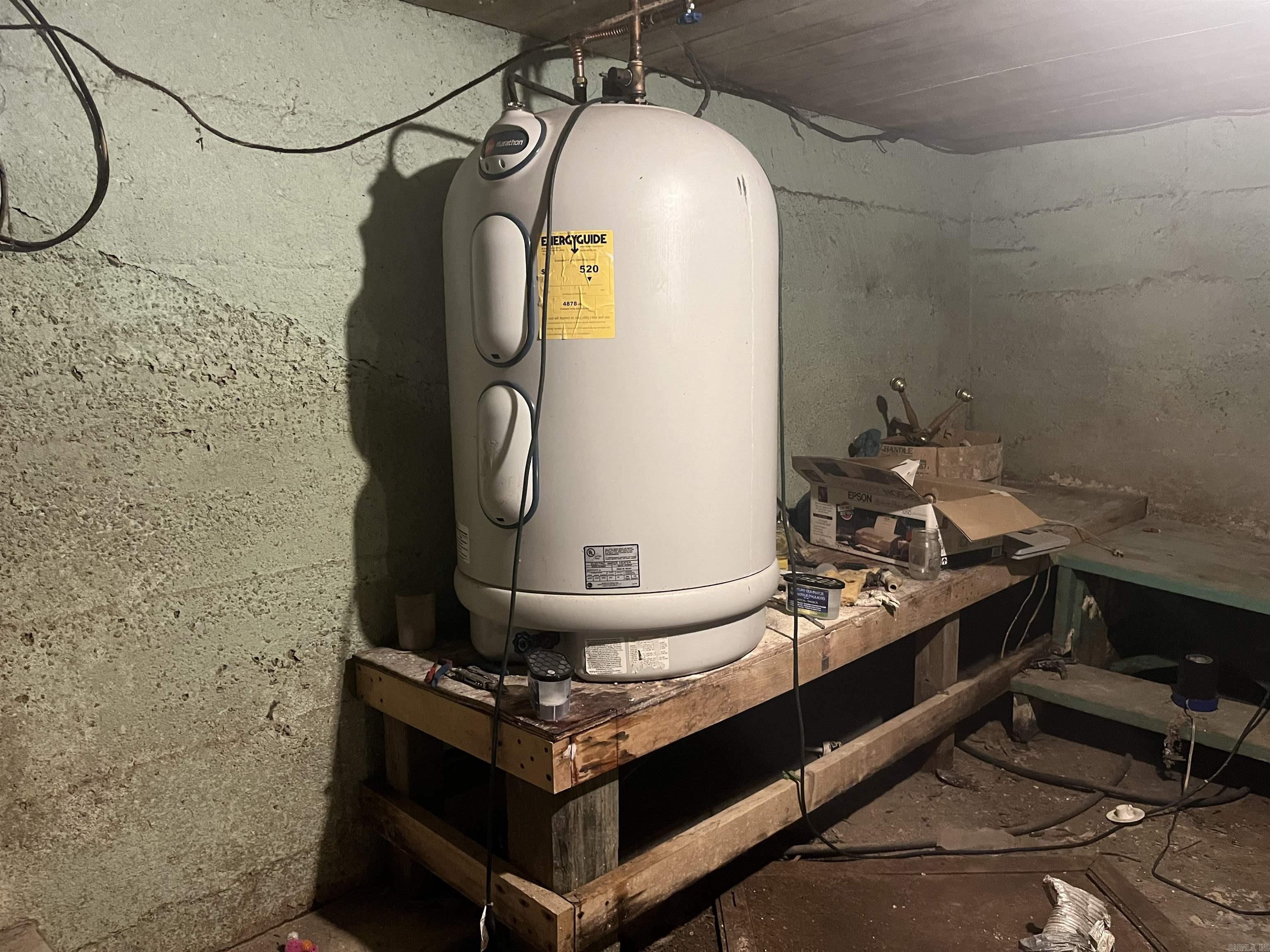 140 N Oak St  Salem, AR