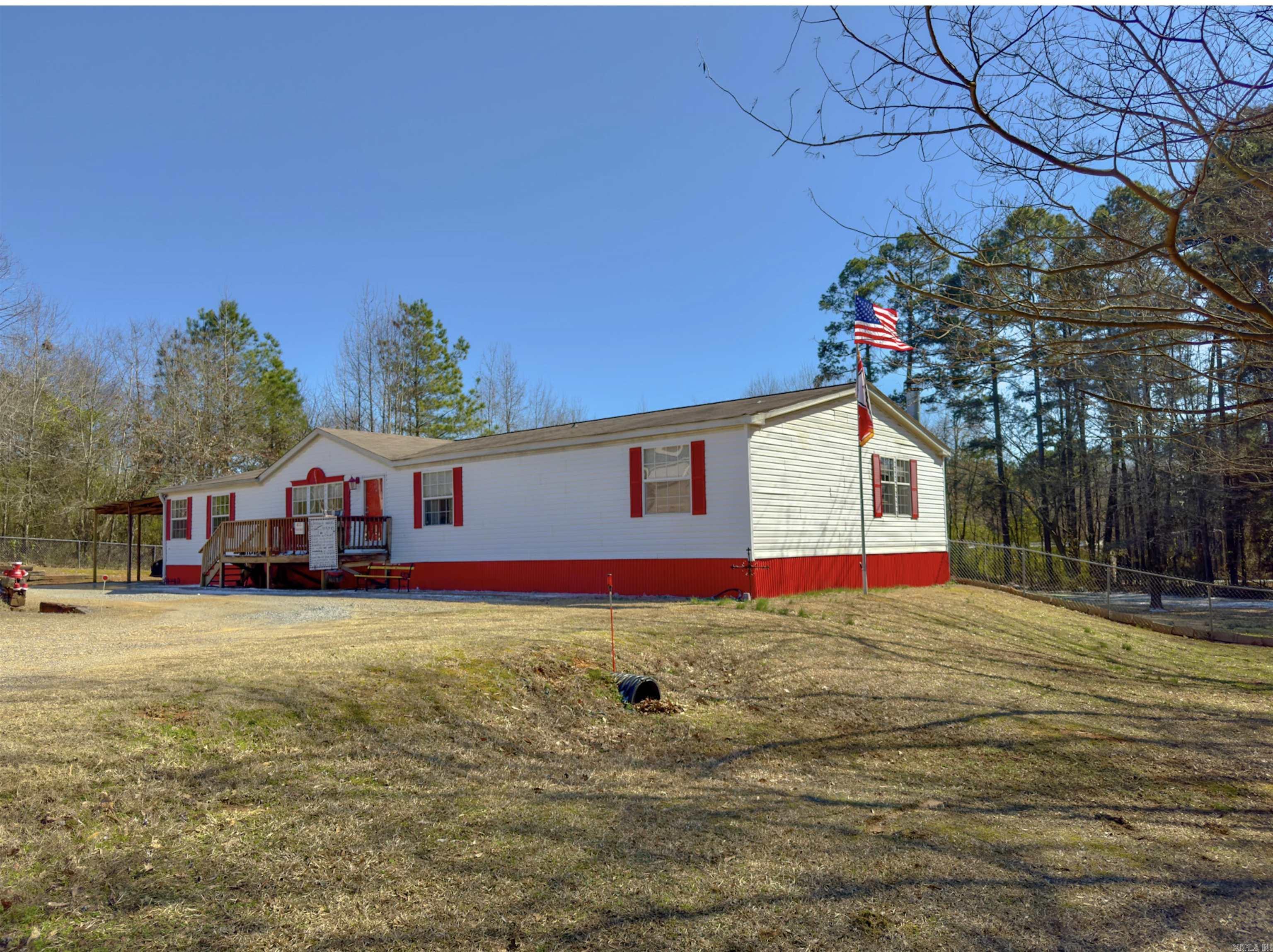 811 Troutman Rd — photo 2