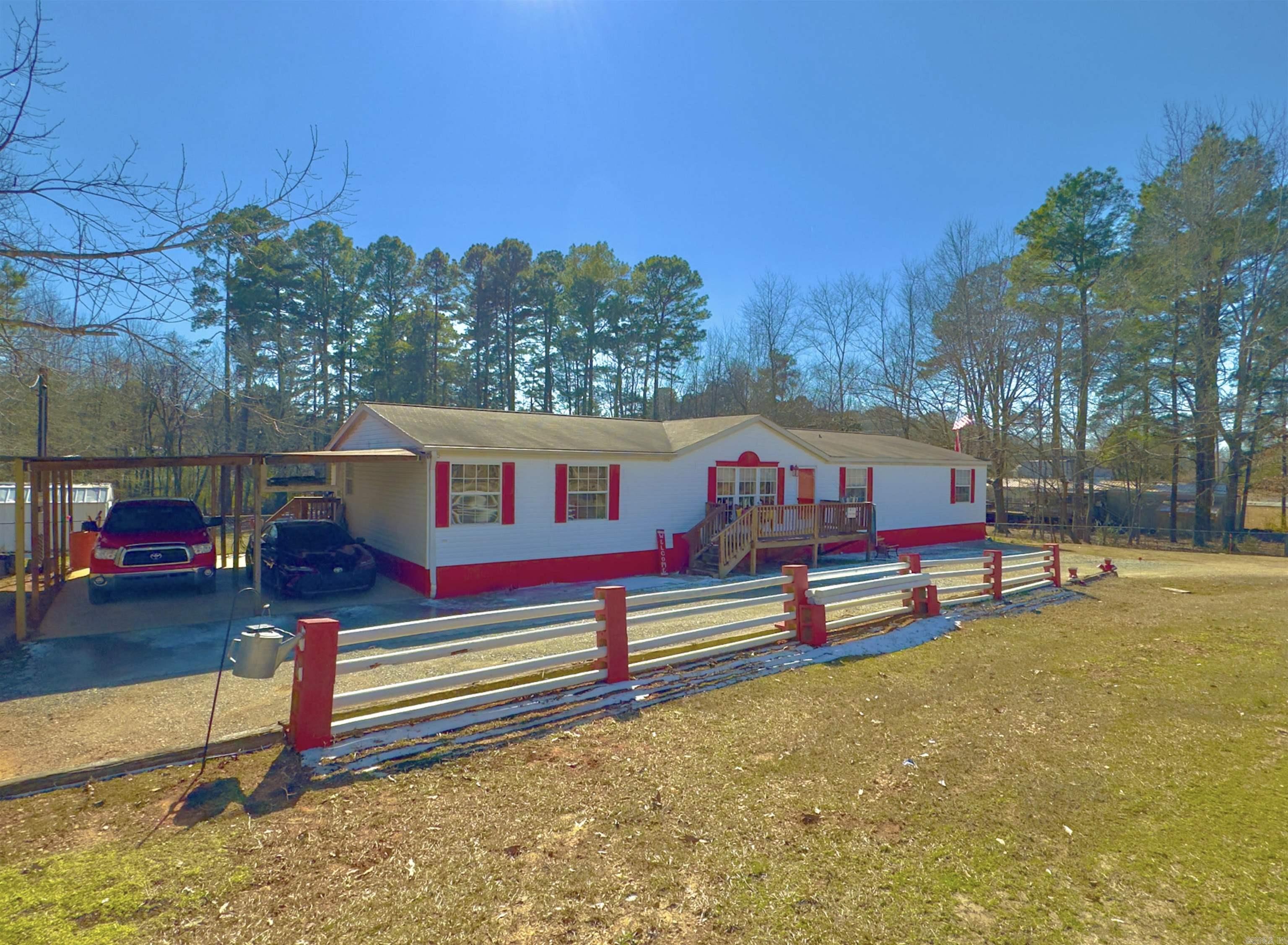 811 Troutman Rd — photo 3