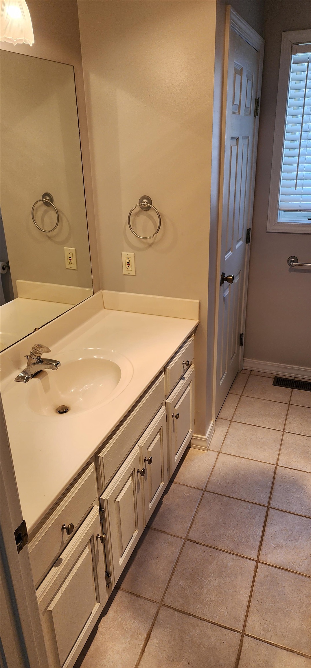 107 Cherokee  Cherokee Village, AR