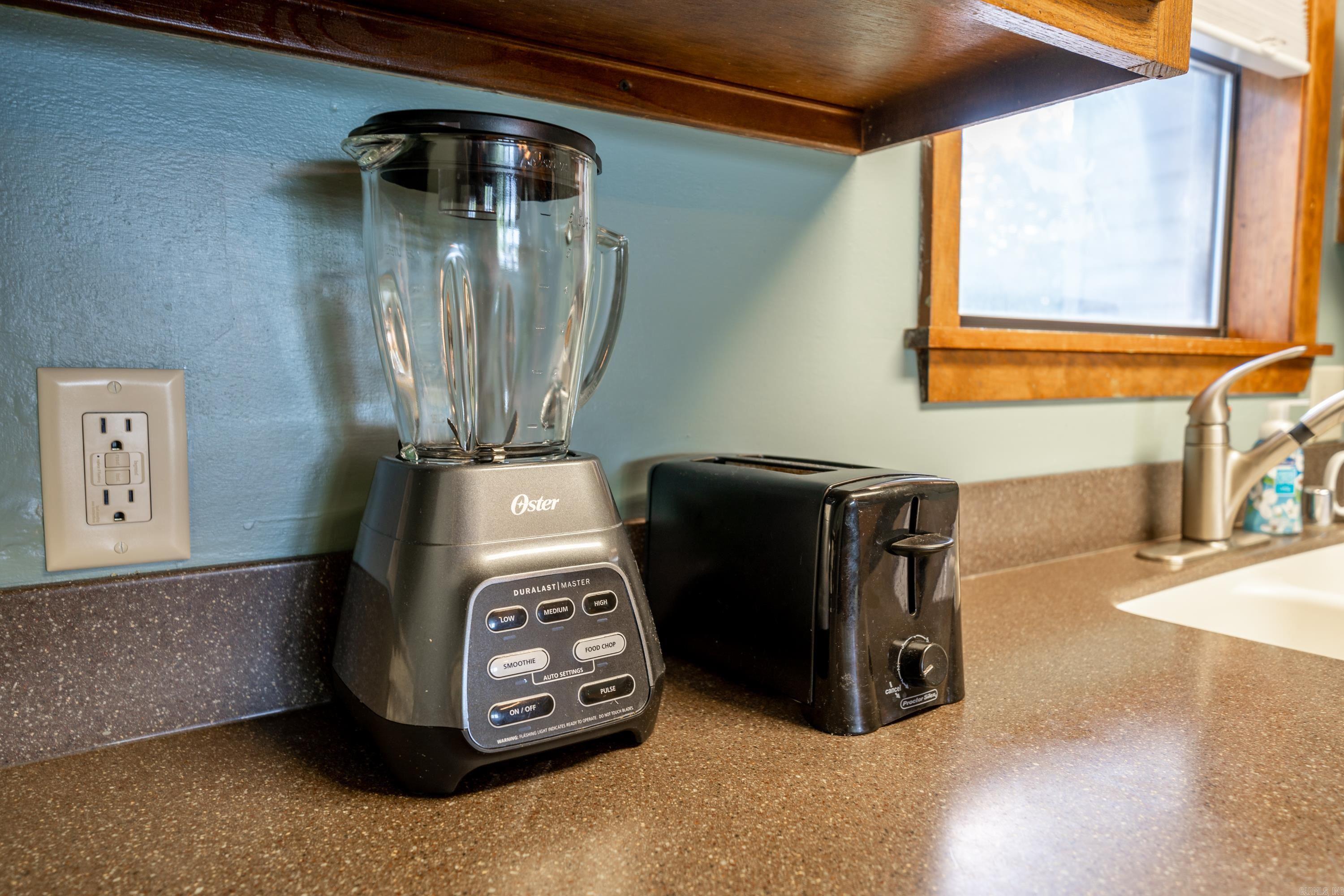 1319 Airport  Hot Springs, AR