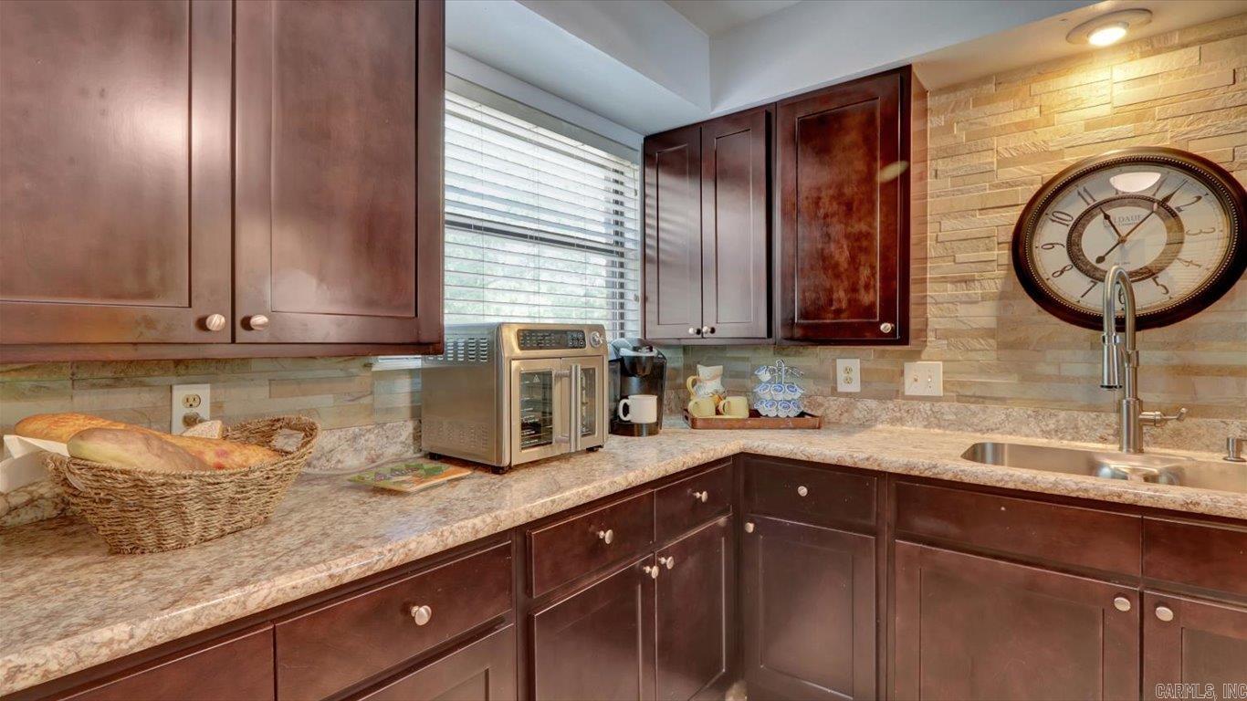 201 Daffodil Street Hot Springs, AR 71913