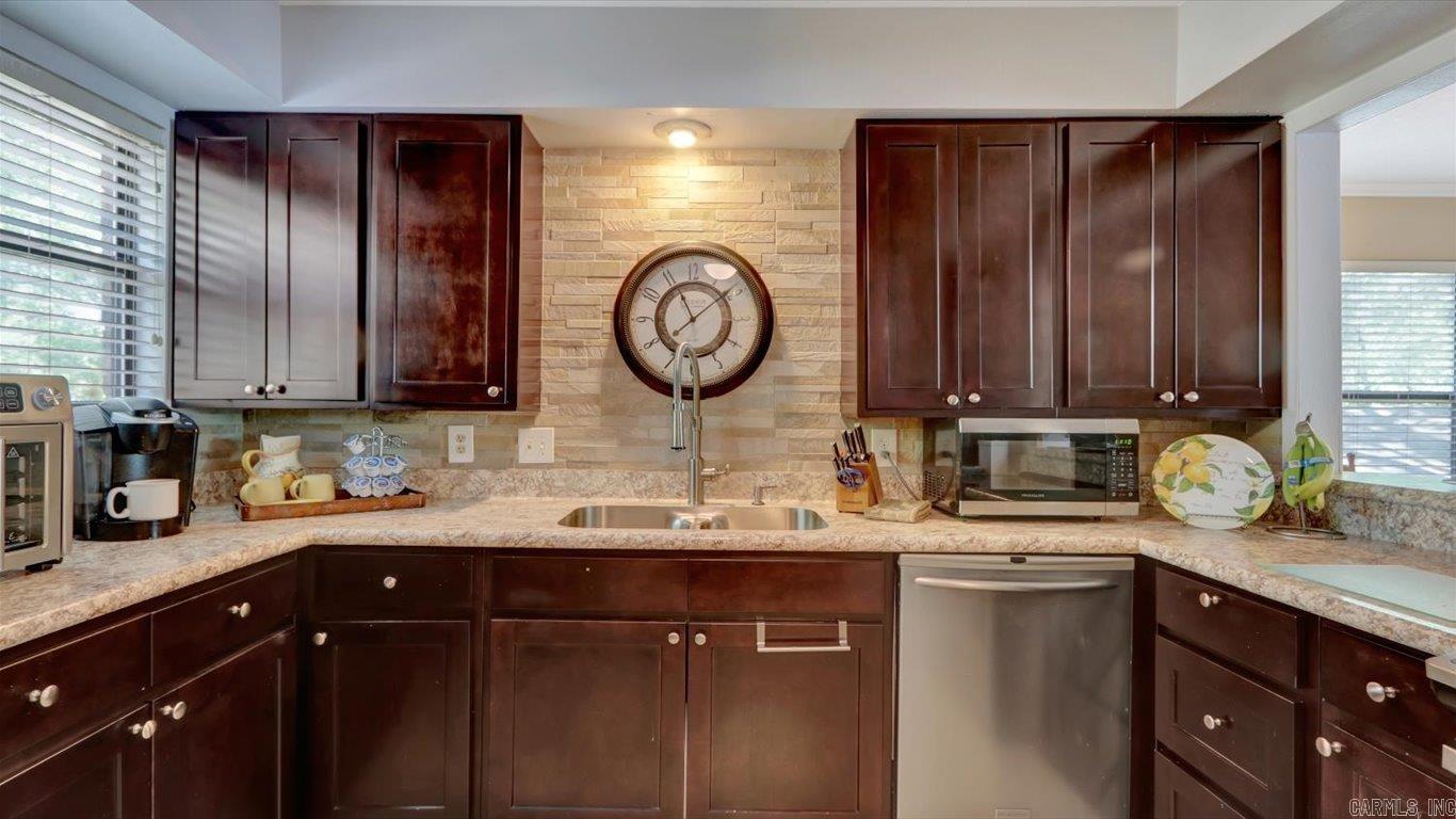 201 Daffodil Street Hot Springs, AR 71913