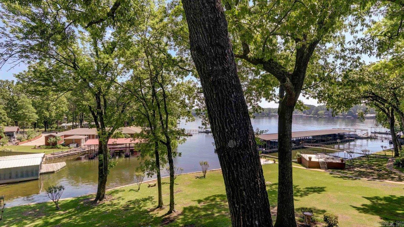 201 Daffodil Street Hot Springs, AR 71913