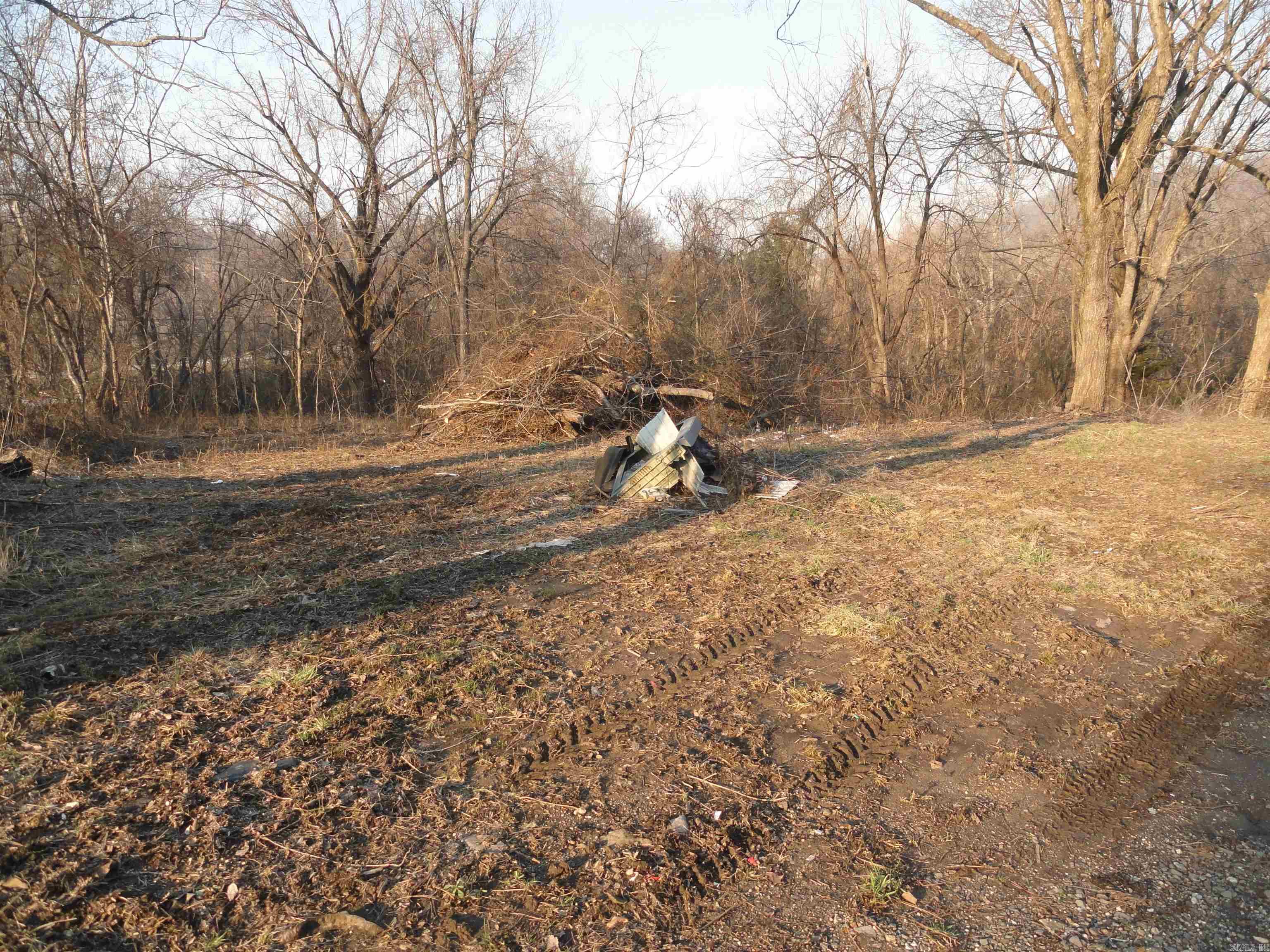 705 E Main  Marshall, AR