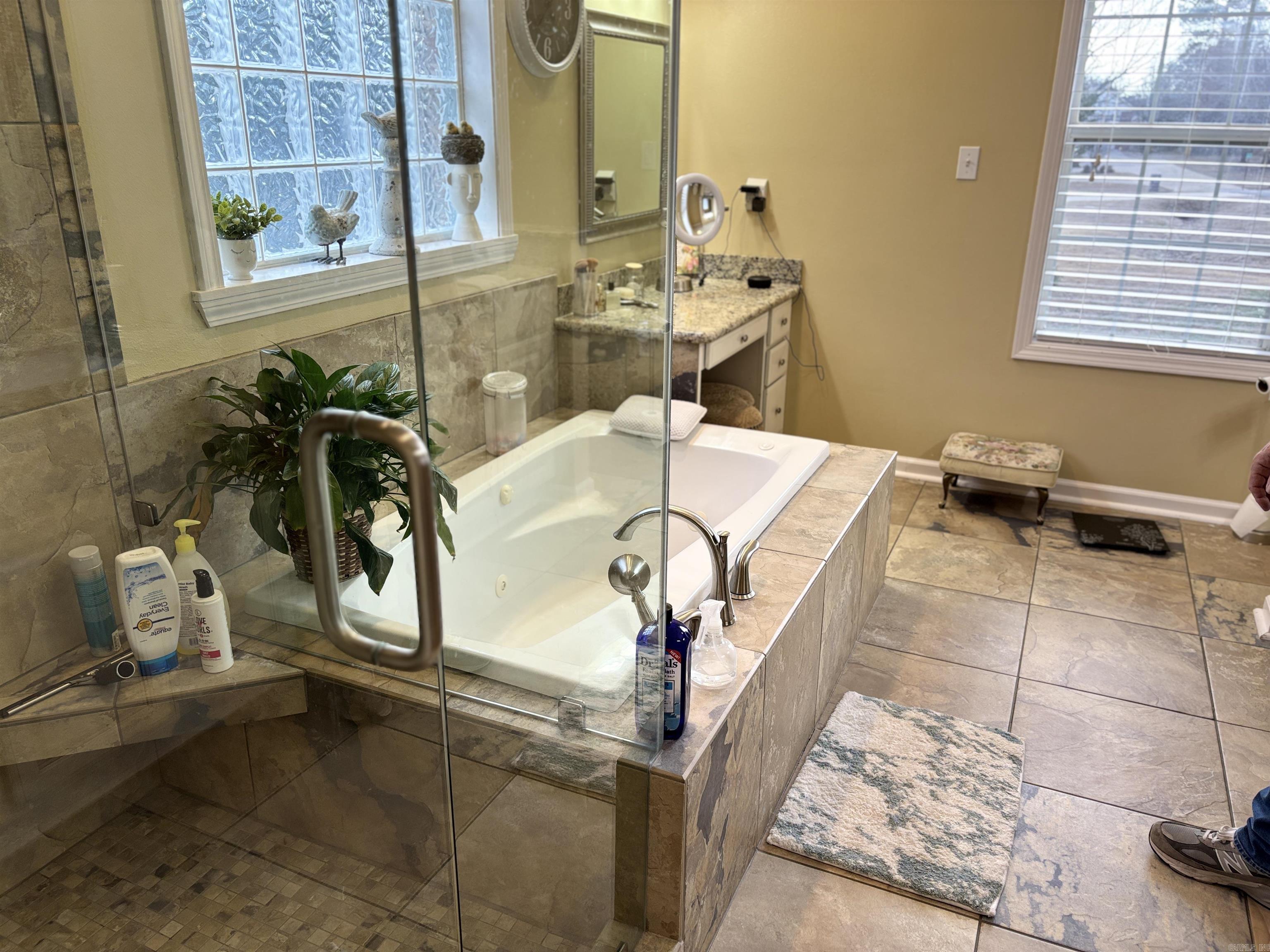 104 E Courtney Cove Searcy, AR 72143-0000