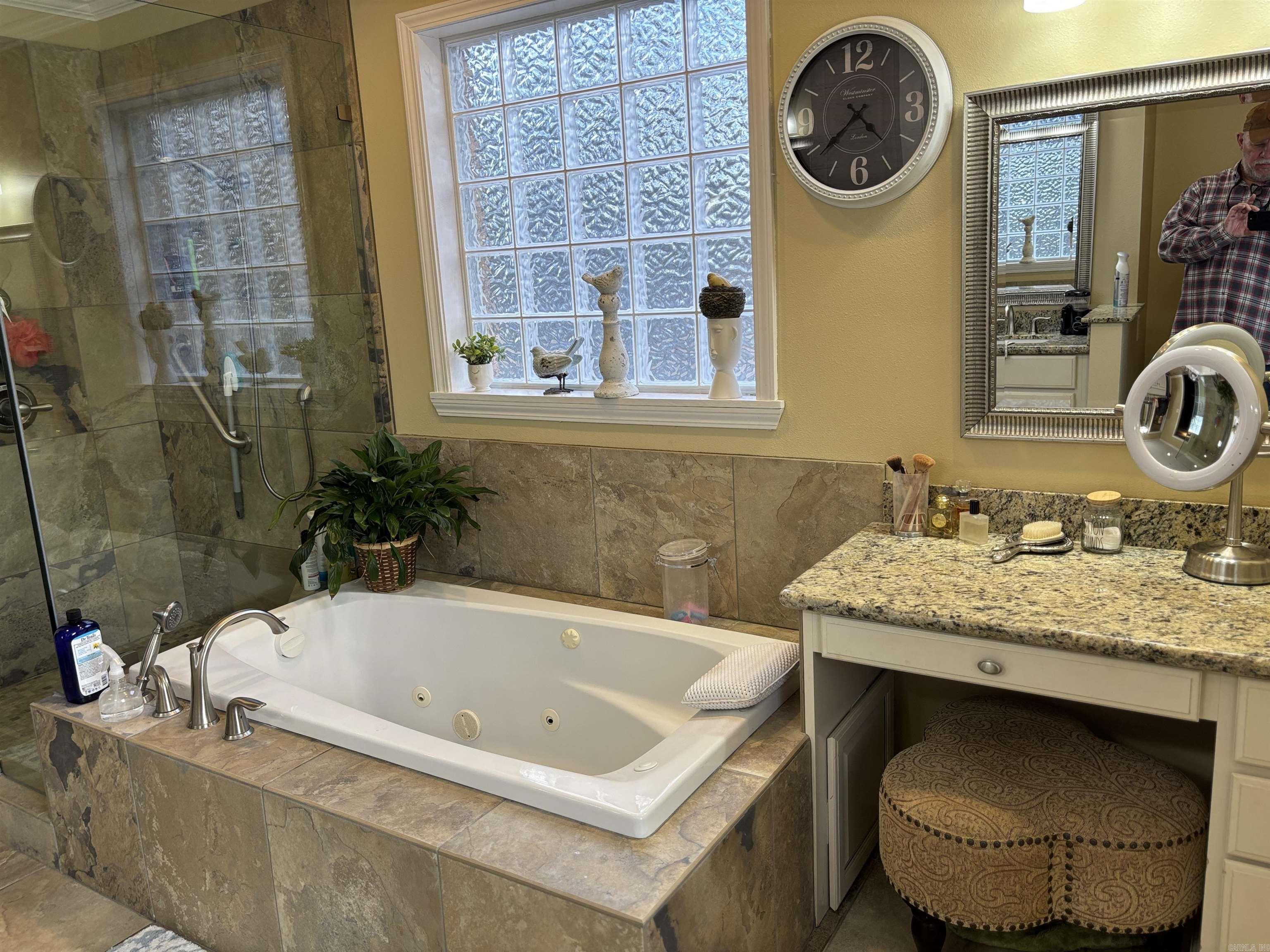 104 E Courtney Cove Searcy, AR 72143-0000