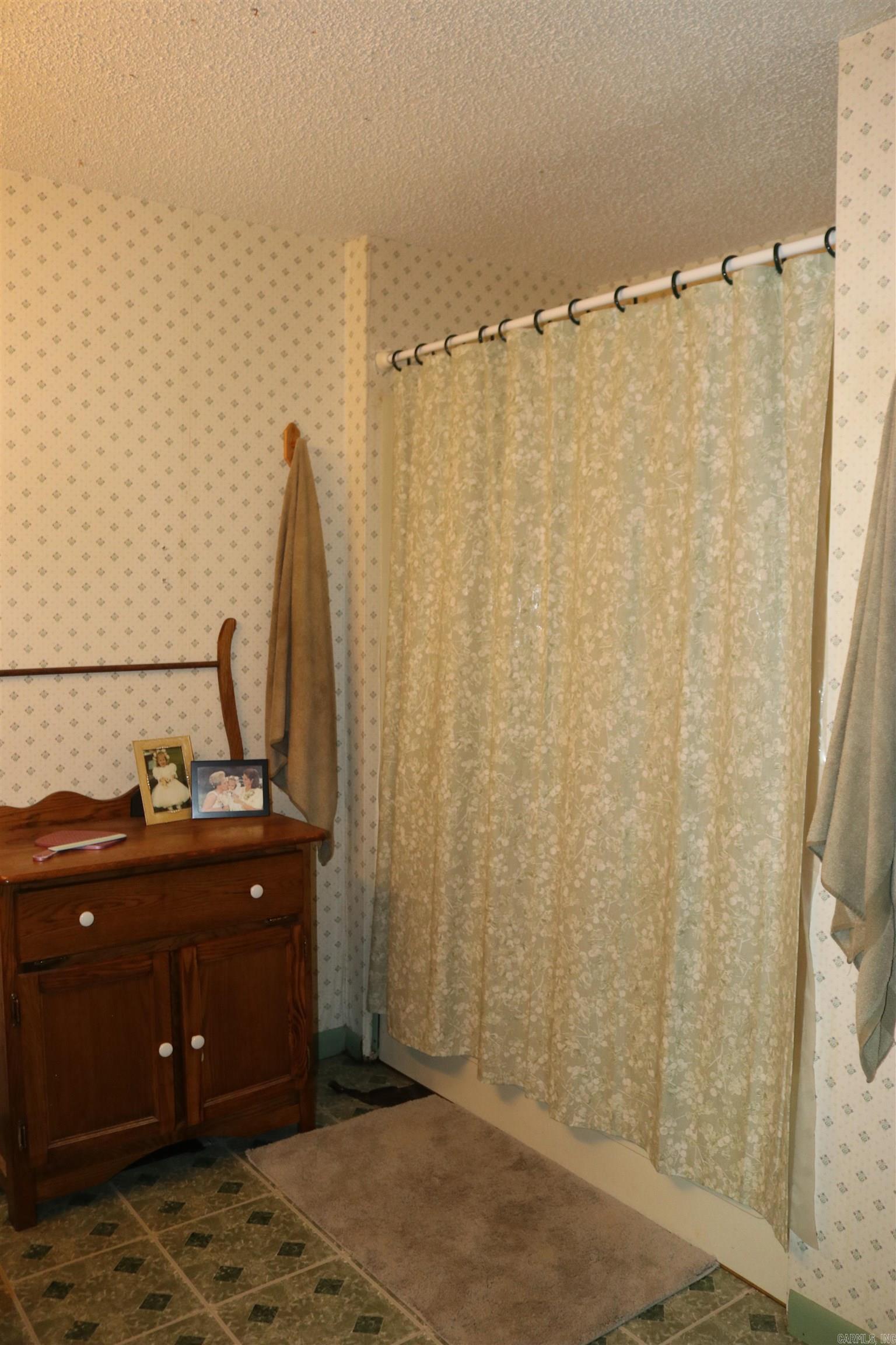 659 Hardway Road Clinton, AR 72031