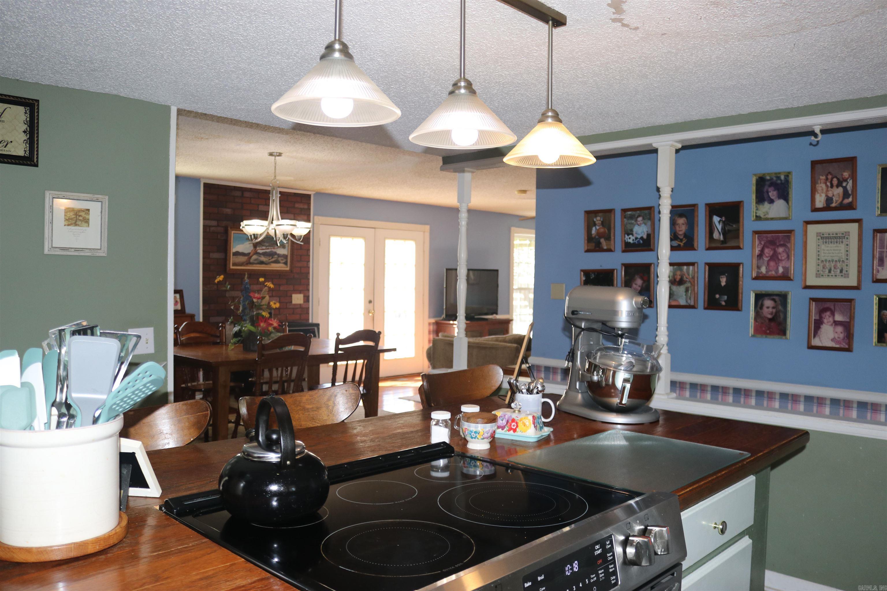 659 Hardway Road Clinton, AR 72031