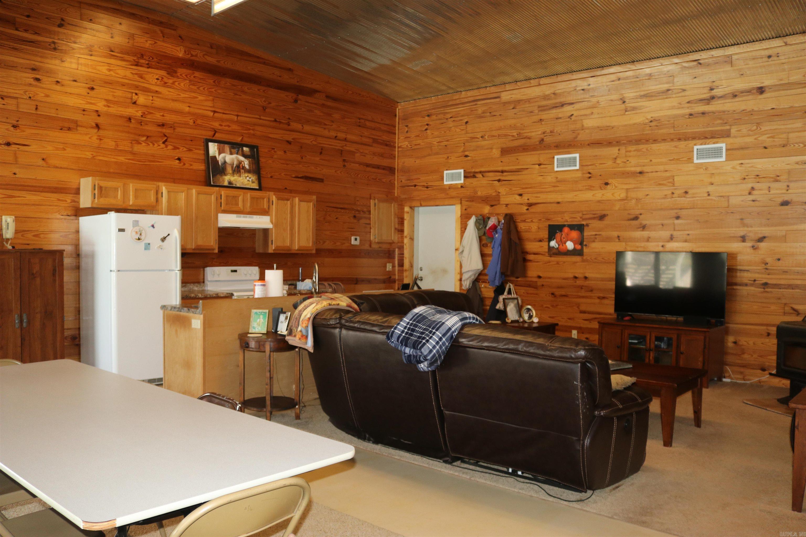 659 Hardway Road Clinton, AR 72031