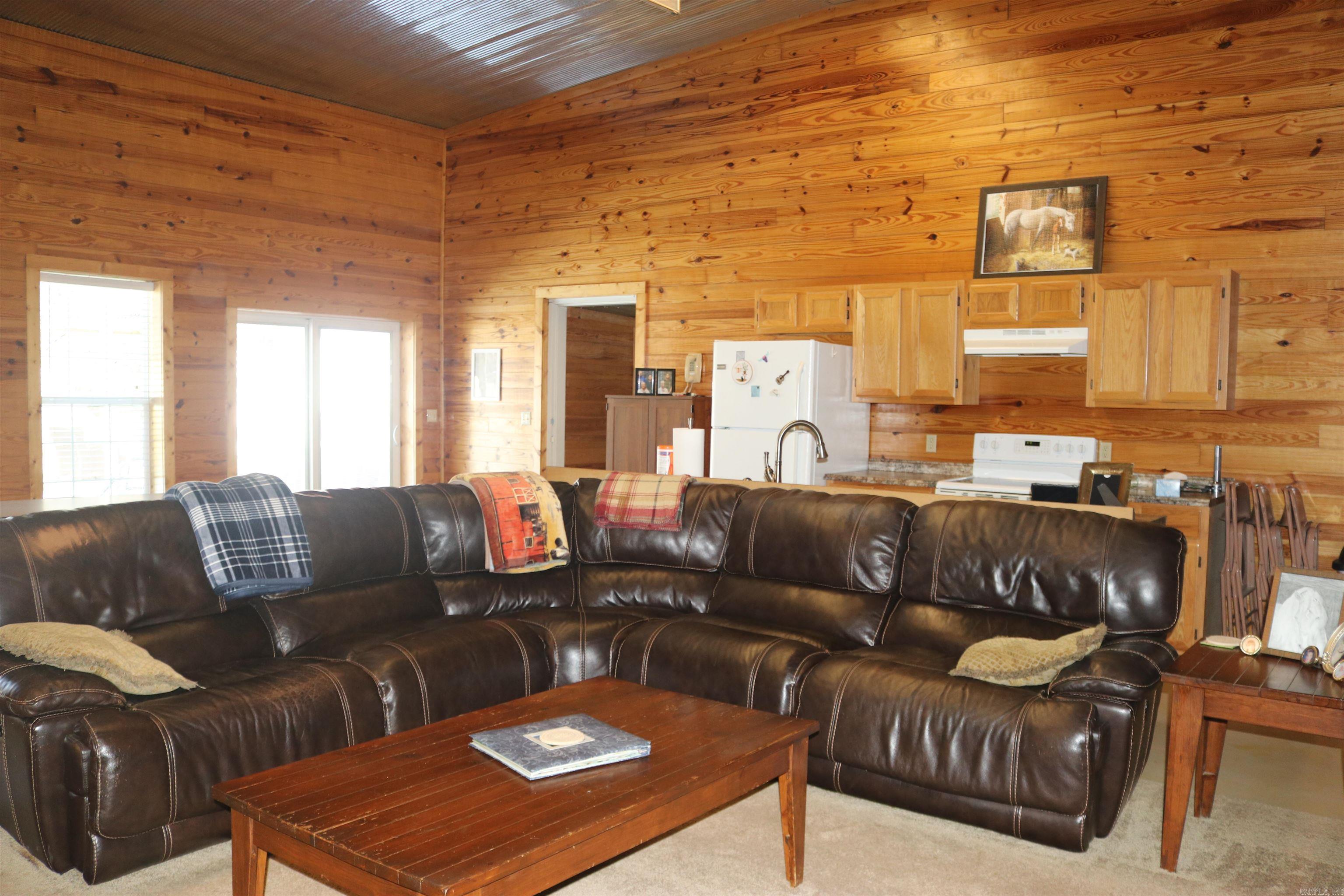 659 Hardway Road Clinton, AR 72031