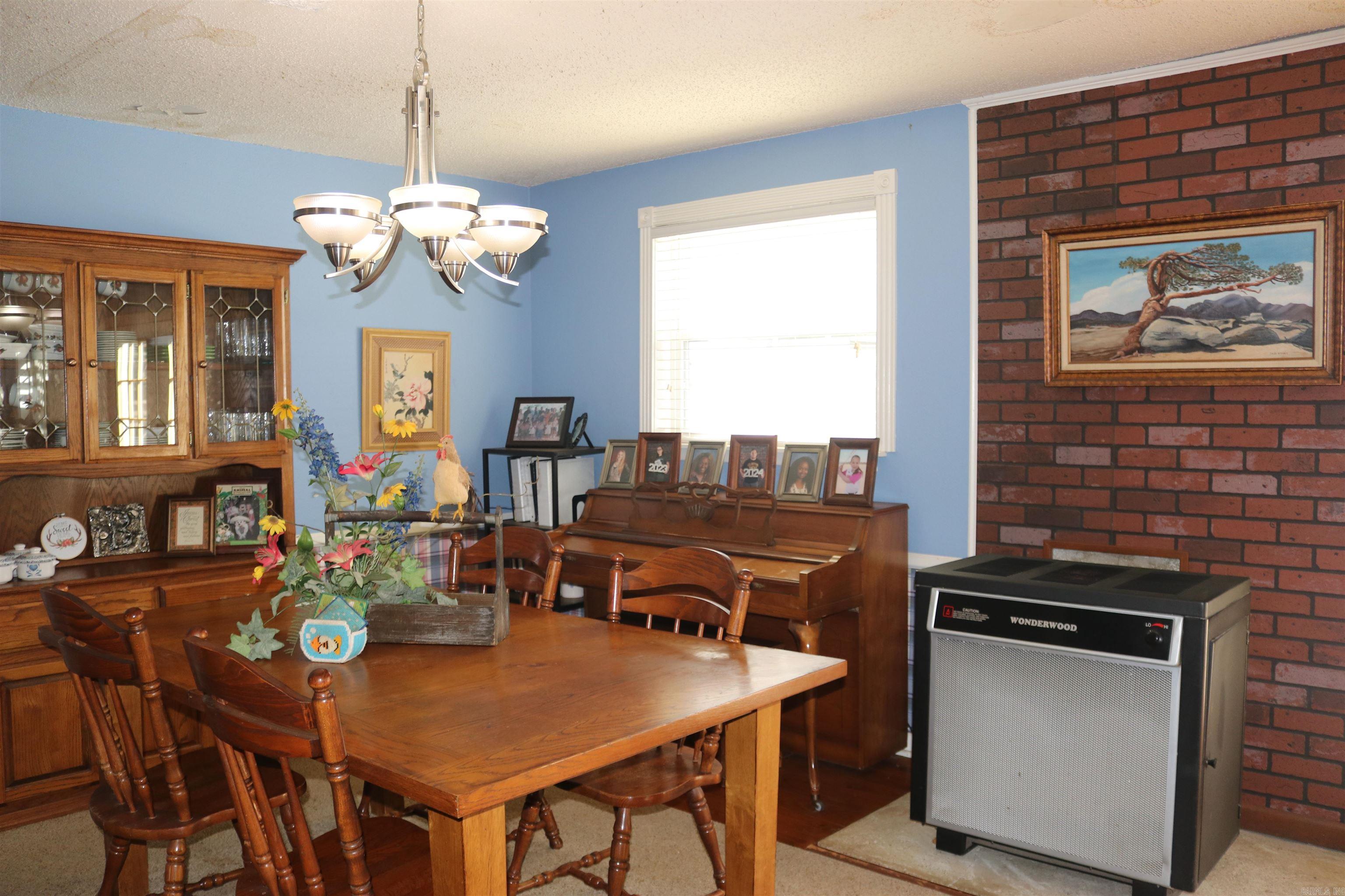 659 Hardway Road Clinton, AR 72031