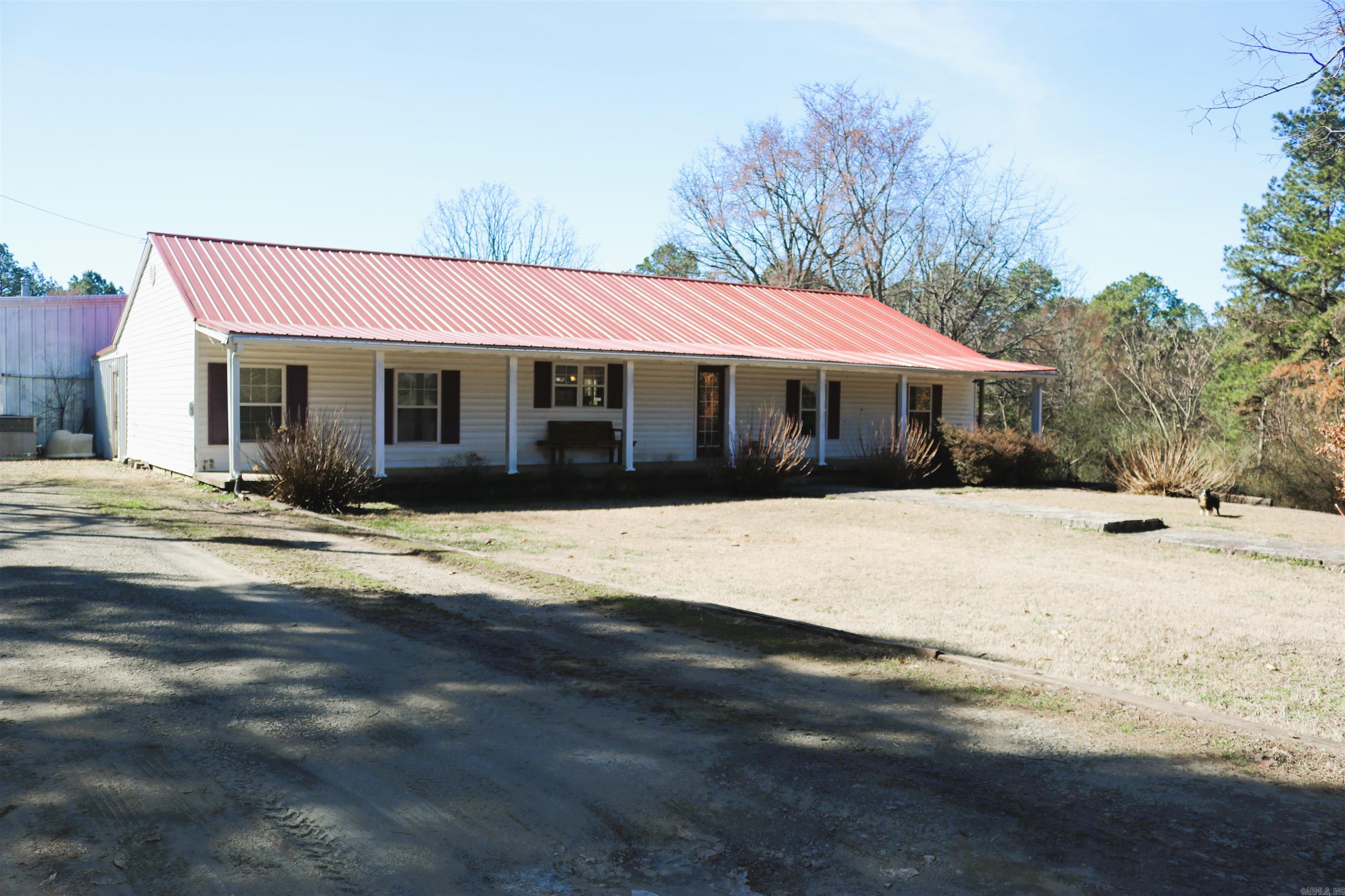 659 Hardway Road Clinton, AR 72031