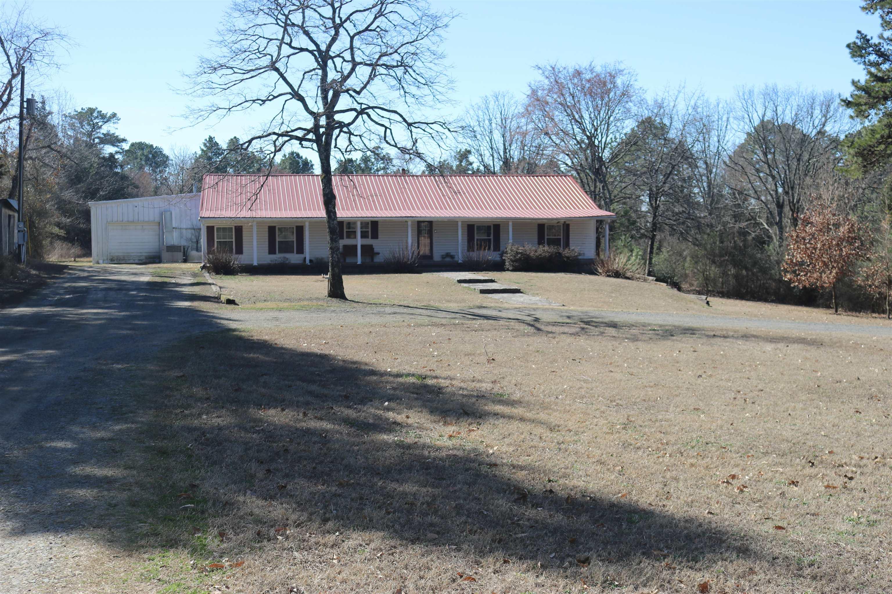 659 Hardway Road Clinton, AR 72031