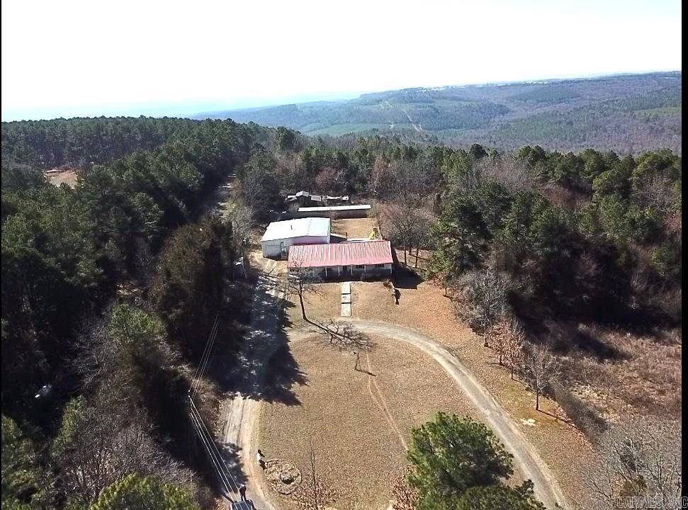 659 Hardway Road Clinton, AR 72031
