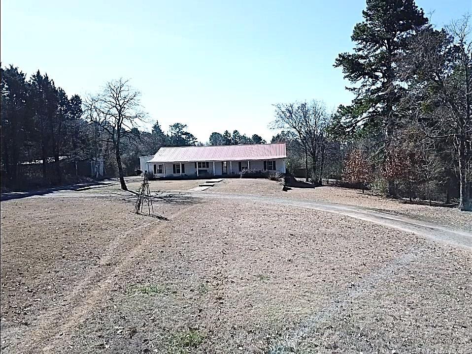 659 Hardway Road Clinton, AR 72031