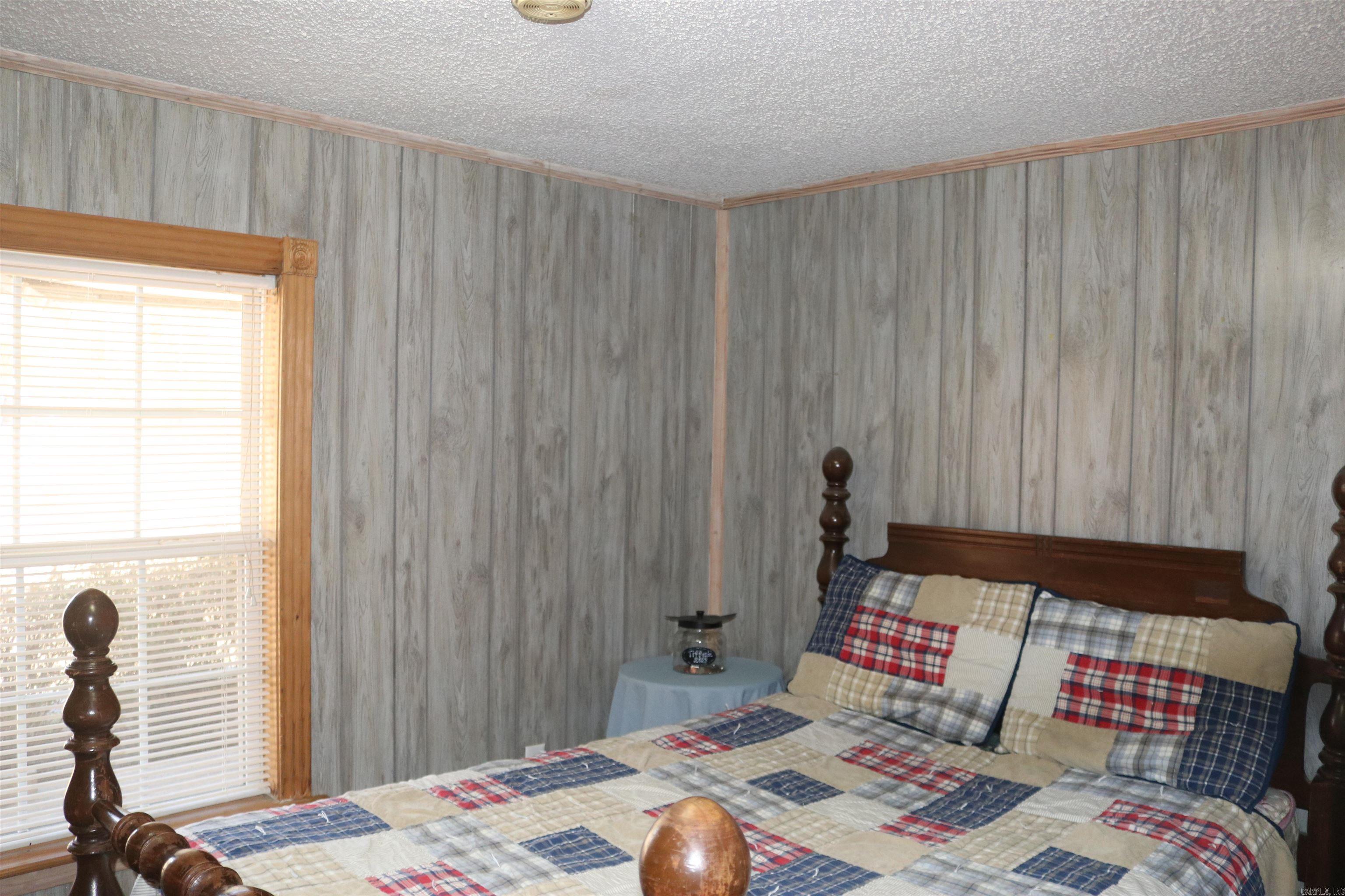 659 Hardway Road Clinton, AR 72031