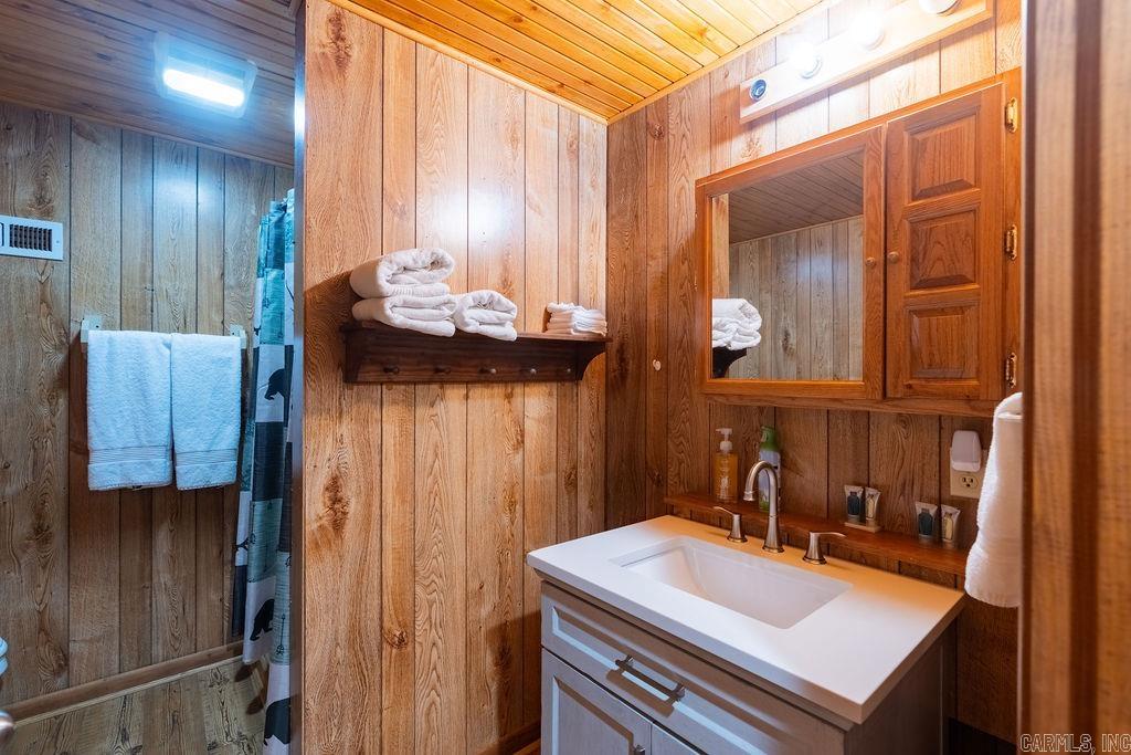 196 Schmelzer Lane Pangburn, AR 72121